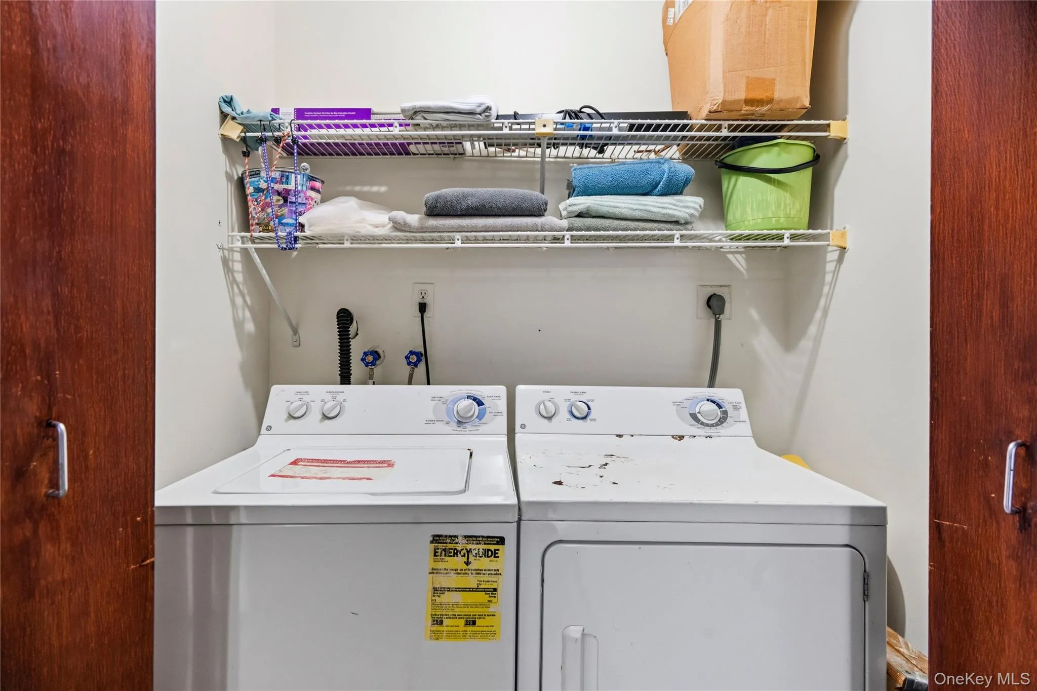 8 Cayuga Street, Brookhaven, NY, 3 Bedrooms Bedrooms, 6 Rooms Rooms,2 BathroomsBathrooms,Residential,For Rent,Cayuga,0,1046897 8 Cayuga Street, Brookhaven, NY, 3 Bedrooms Bedrooms, 6 Rooms Rooms,2 BathroomsBathrooms,Residential,For Rent,Cayuga,0,1046897