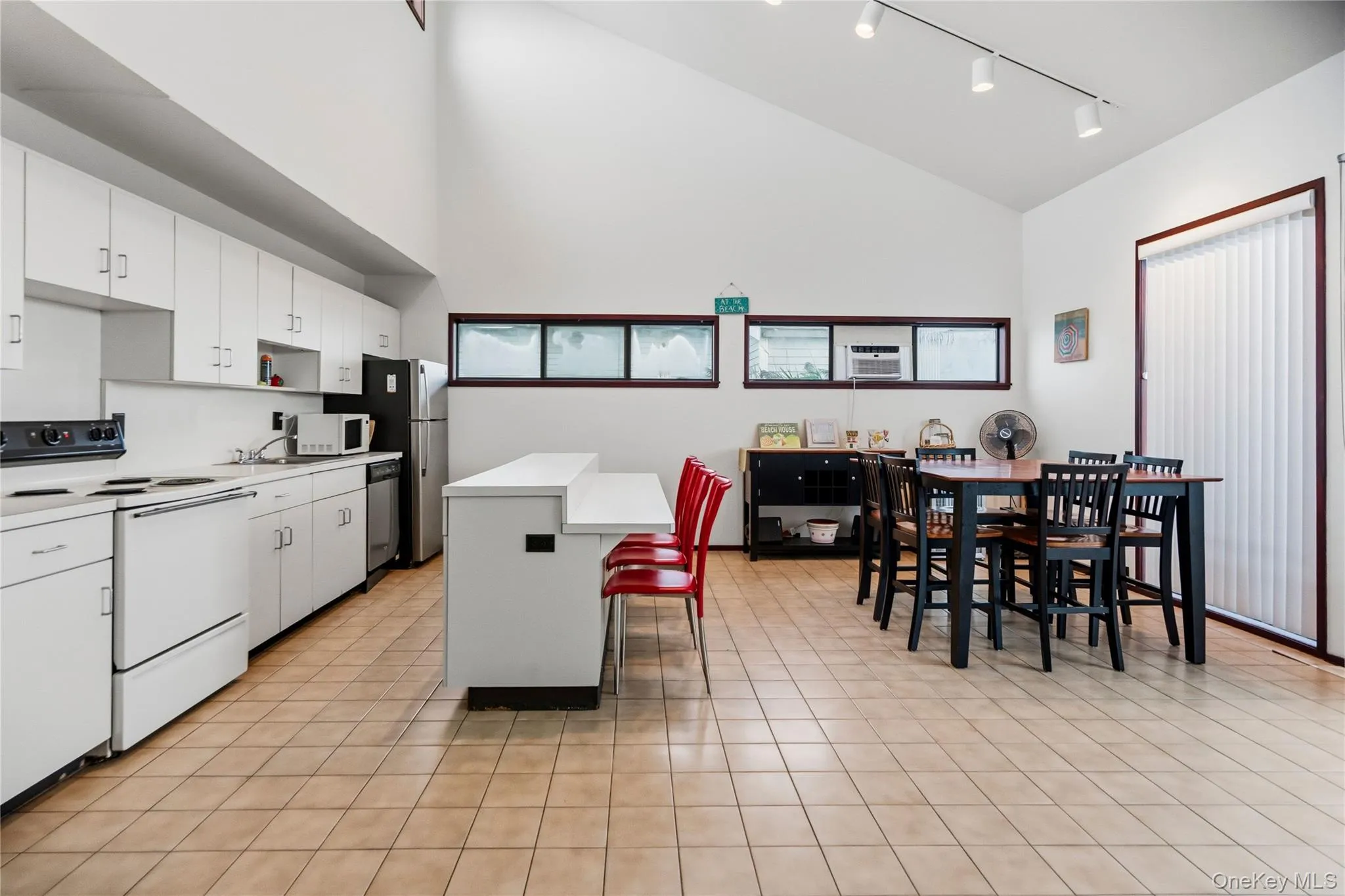 8 Cayuga Street, Brookhaven, NY, 3 Bedrooms Bedrooms, 6 Rooms Rooms,2 BathroomsBathrooms,Residential,For Rent,Cayuga,0,1046897 8 Cayuga Street, Brookhaven, NY, 3 Bedrooms Bedrooms, 6 Rooms Rooms,2 BathroomsBathrooms,Residential,For Rent,Cayuga,0,1046897