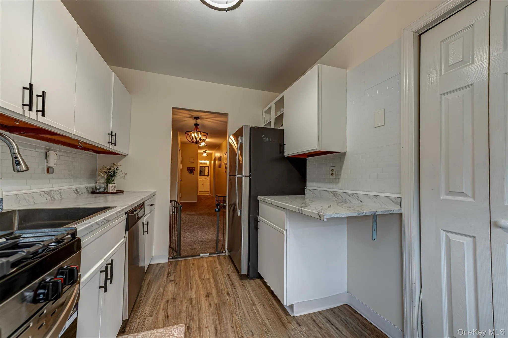 460 Old Town Road, Brookhaven, NY, 2 Bedrooms Bedrooms, 4 Rooms Rooms,1 BathroomBathrooms,Residential,For Rent,Old Town Road,0,1046898 460 Old Town Road, Brookhaven, NY, 2 Bedrooms Bedrooms, 4 Rooms Rooms,1 BathroomBathrooms,Residential,For Rent,Old Town Road,0,1046898