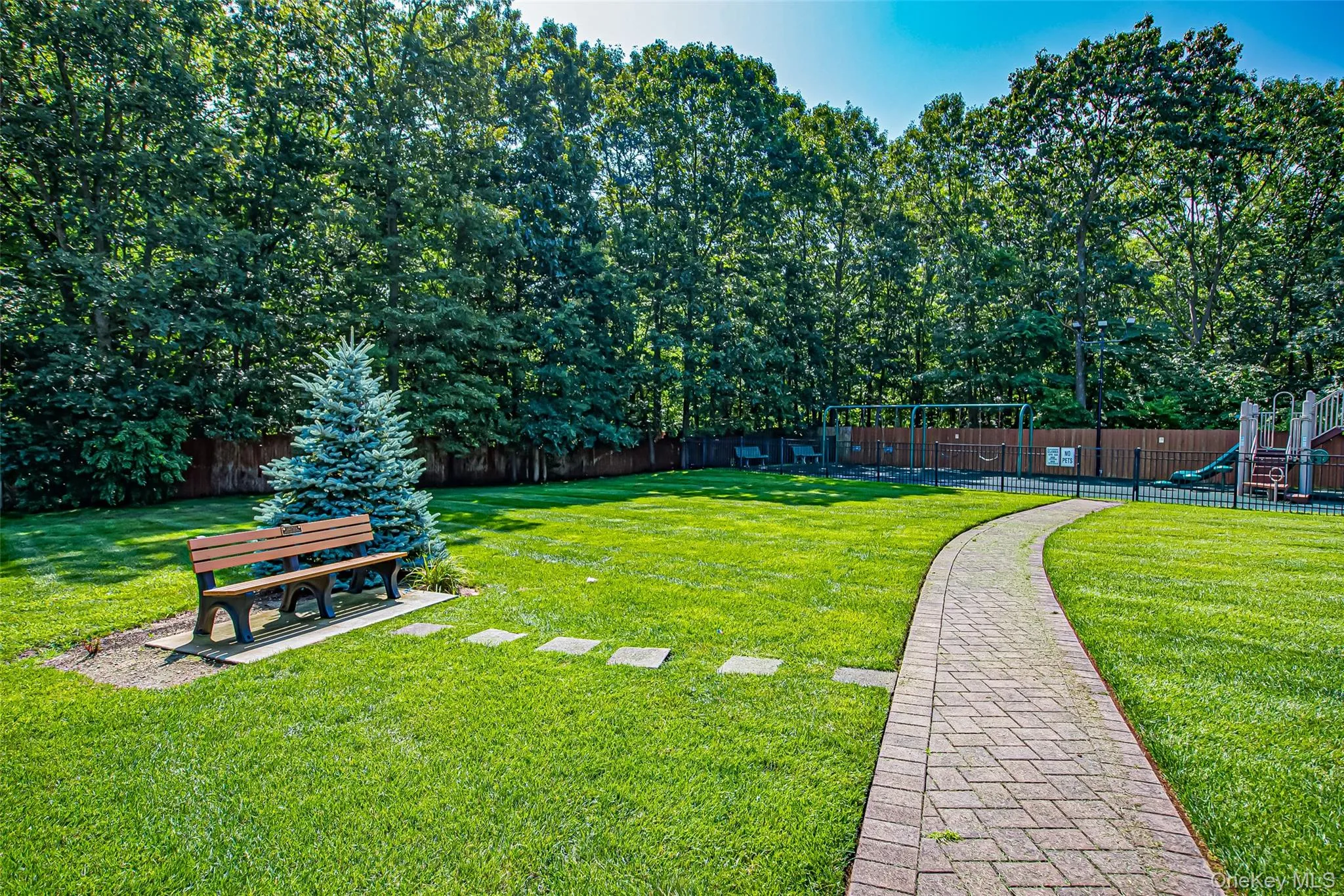 460 Old Town Road, Brookhaven, NY, 2 Bedrooms Bedrooms, 4 Rooms Rooms,1 BathroomBathrooms,Residential,For Rent,Old Town Road,0,1046898 460 Old Town Road, Brookhaven, NY, 2 Bedrooms Bedrooms, 4 Rooms Rooms,1 BathroomBathrooms,Residential,For Rent,Old Town Road,0,1046898