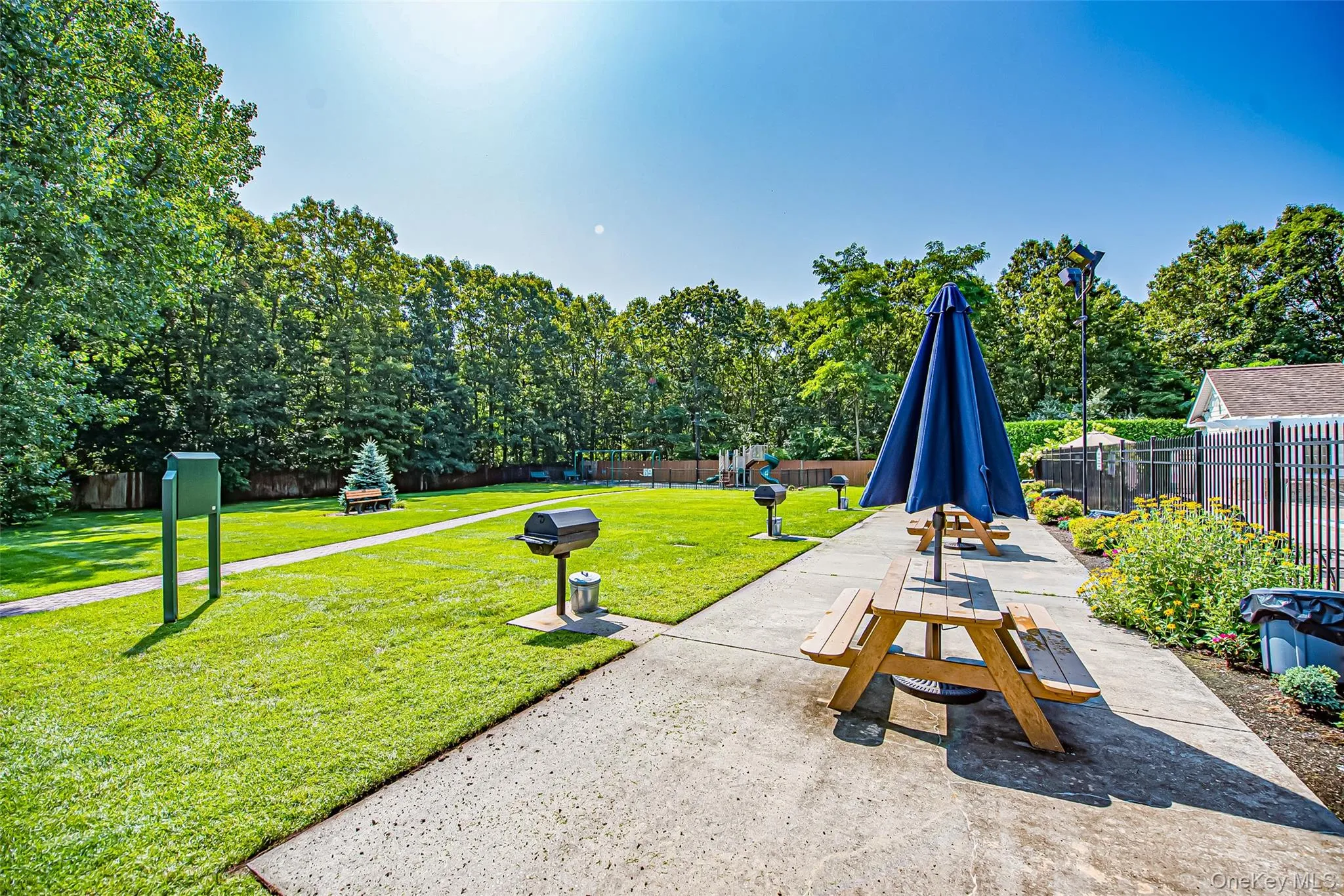 460 Old Town Road, Brookhaven, NY, 2 Bedrooms Bedrooms, 4 Rooms Rooms,1 BathroomBathrooms,Residential,For Rent,Old Town Road,0,1046898 460 Old Town Road, Brookhaven, NY, 2 Bedrooms Bedrooms, 4 Rooms Rooms,1 BathroomBathrooms,Residential,For Rent,Old Town Road,0,1046898