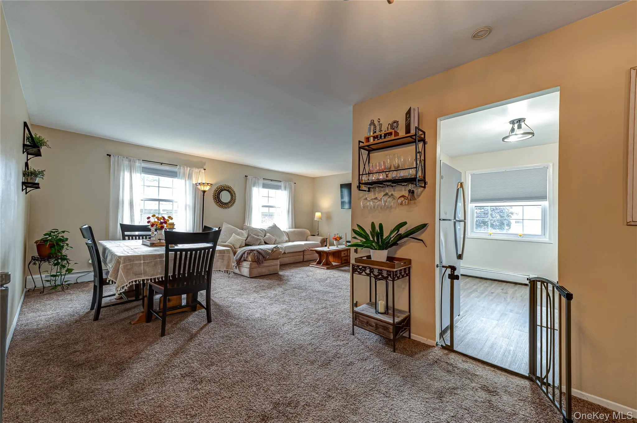 460 Old Town Road, Brookhaven, NY, 2 Bedrooms Bedrooms, 4 Rooms Rooms,1 BathroomBathrooms,Residential,For Rent,Old Town Road,0,1046898 460 Old Town Road, Brookhaven, NY, 2 Bedrooms Bedrooms, 4 Rooms Rooms,1 BathroomBathrooms,Residential,For Rent,Old Town Road,0,1046898