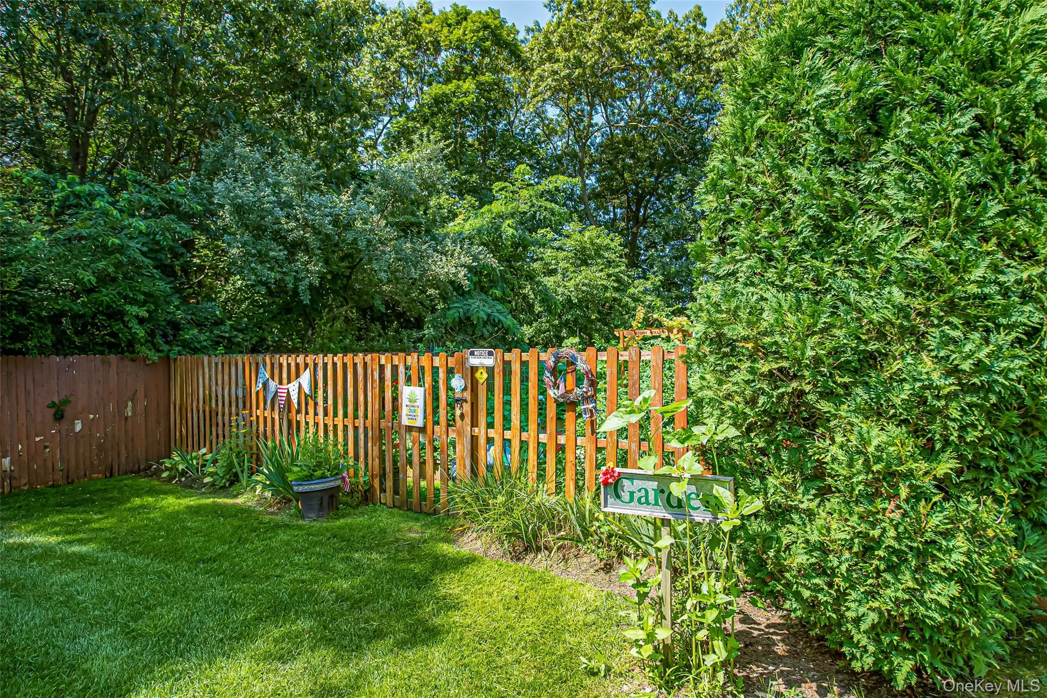 460 Old Town Road, Brookhaven, NY, 2 Bedrooms Bedrooms, 4 Rooms Rooms,1 BathroomBathrooms,Residential,For Rent,Old Town Road,0,1046898 460 Old Town Road, Brookhaven, NY, 2 Bedrooms Bedrooms, 4 Rooms Rooms,1 BathroomBathrooms,Residential,For Rent,Old Town Road,0,1046898