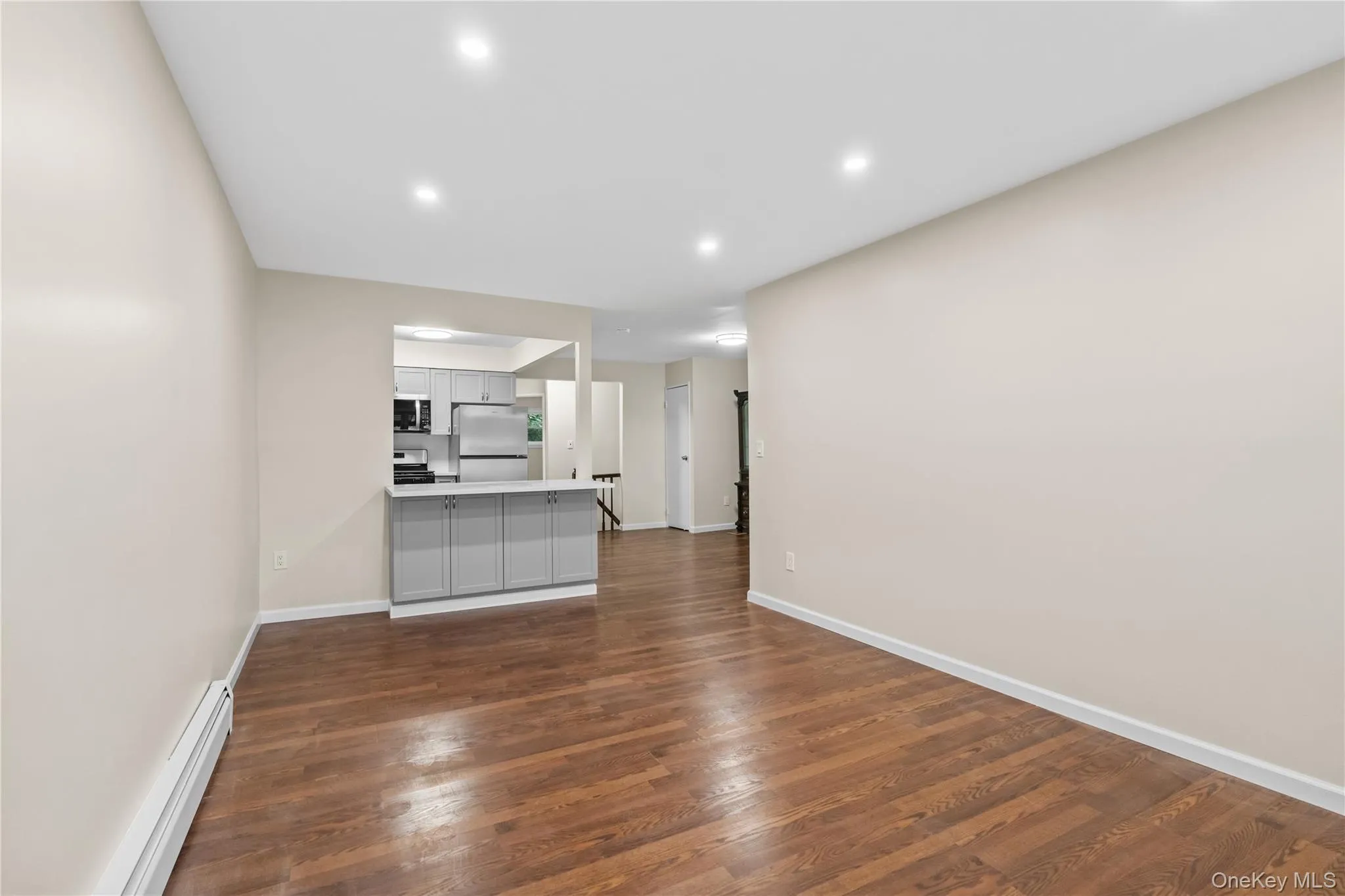 401 Olmstead Avenue, New York, NY, 3 Bedrooms Bedrooms, 5 Rooms Rooms,1 BathroomBathrooms,Residential Lease,For Rent,Olmstead,0,1046899 401 Olmstead Avenue, New York, NY, 3 Bedrooms Bedrooms, 5 Rooms Rooms,1 BathroomBathrooms,Residential Lease,For Rent,Olmstead,0,1046899