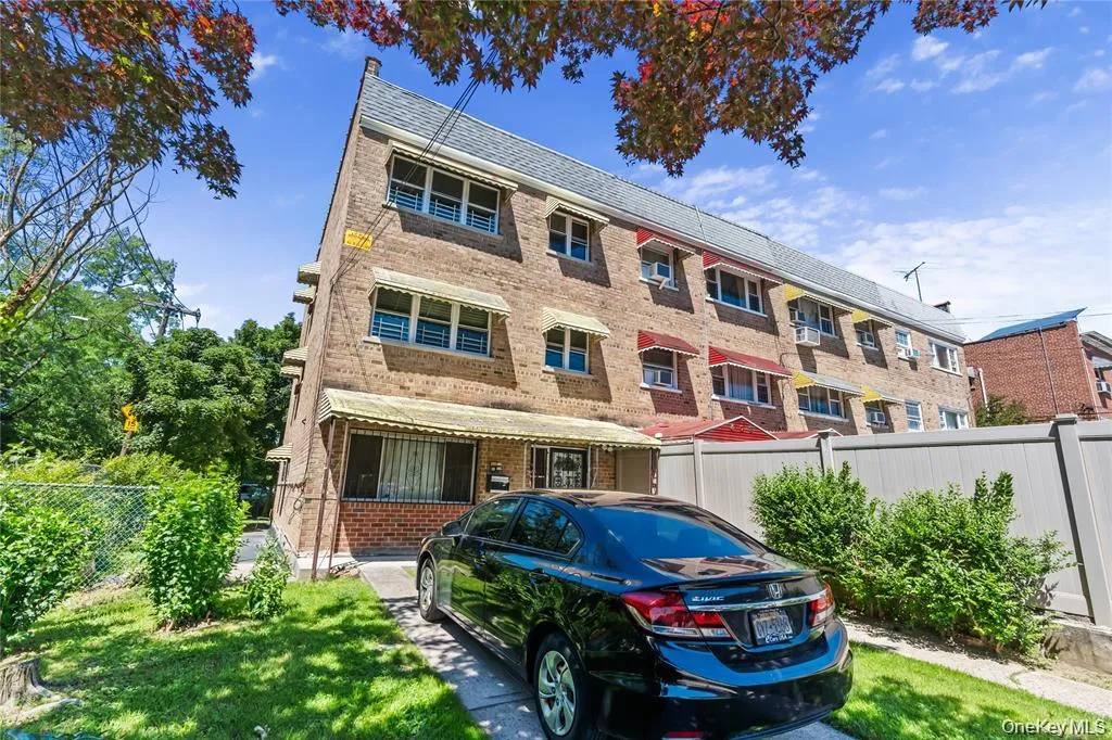 401 Olmstead Avenue, New York, NY, 3 Bedrooms Bedrooms, 5 Rooms Rooms,1 BathroomBathrooms,Residential Lease,For Rent,Olmstead,0,1046899 401 Olmstead Avenue, New York, NY, 3 Bedrooms Bedrooms, 5 Rooms Rooms,1 BathroomBathrooms,Residential Lease,For Rent,Olmstead,0,1046899