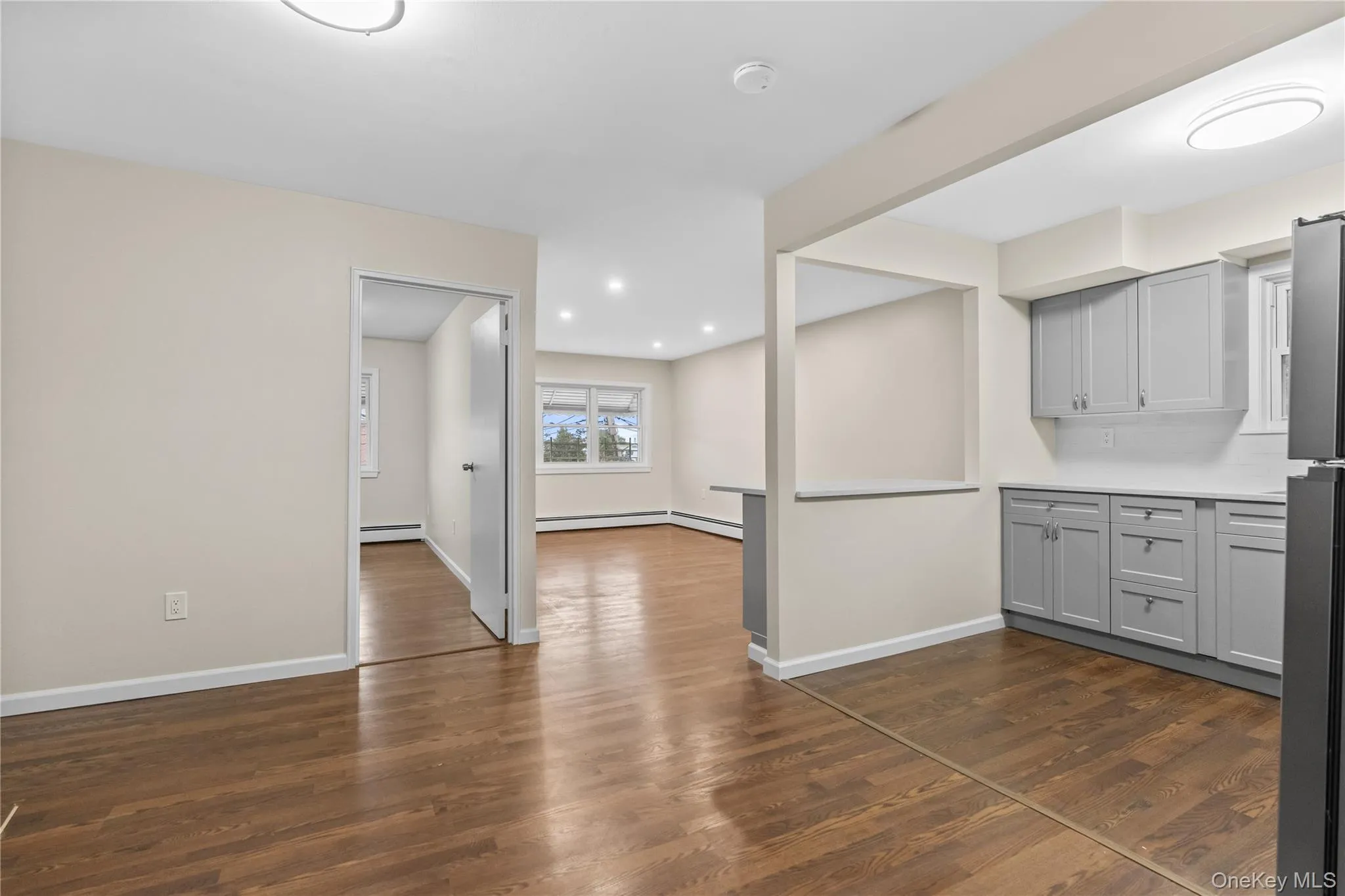 401 Olmstead Avenue, New York, NY, 3 Bedrooms Bedrooms, 5 Rooms Rooms,1 BathroomBathrooms,Residential Lease,For Rent,Olmstead,0,1046899 401 Olmstead Avenue, New York, NY, 3 Bedrooms Bedrooms, 5 Rooms Rooms,1 BathroomBathrooms,Residential Lease,For Rent,Olmstead,0,1046899