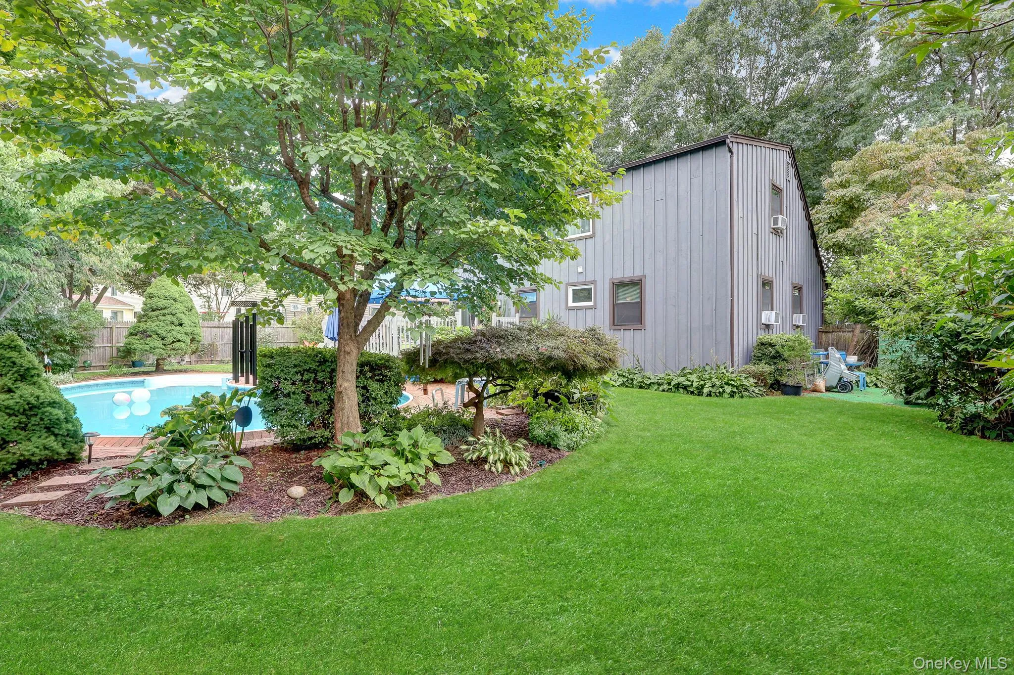 5 Madsen Lane, Huntington, NY, 3 Bedrooms Bedrooms, 5 Rooms Rooms,2 BathroomsBathrooms,Residential,For Rent,Madsen,0,1046901 5 Madsen Lane, Huntington, NY, 3 Bedrooms Bedrooms, 5 Rooms Rooms,2 BathroomsBathrooms,Residential,For Rent,Madsen,0,1046901