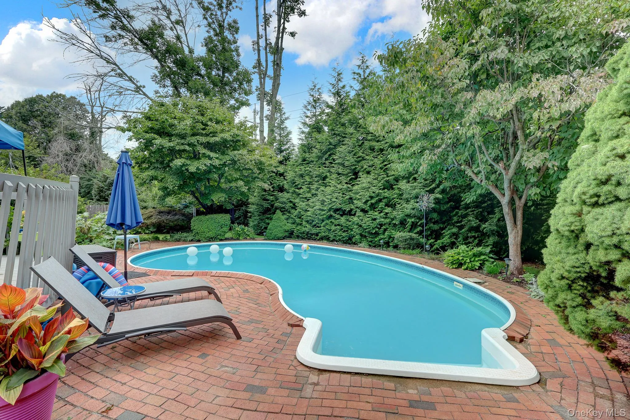 5 Madsen Lane, Huntington, NY, 3 Bedrooms Bedrooms, 5 Rooms Rooms,2 BathroomsBathrooms,Residential,For Rent,Madsen,0,1046901 5 Madsen Lane, Huntington, NY, 3 Bedrooms Bedrooms, 5 Rooms Rooms,2 BathroomsBathrooms,Residential,For Rent,Madsen,0,1046901