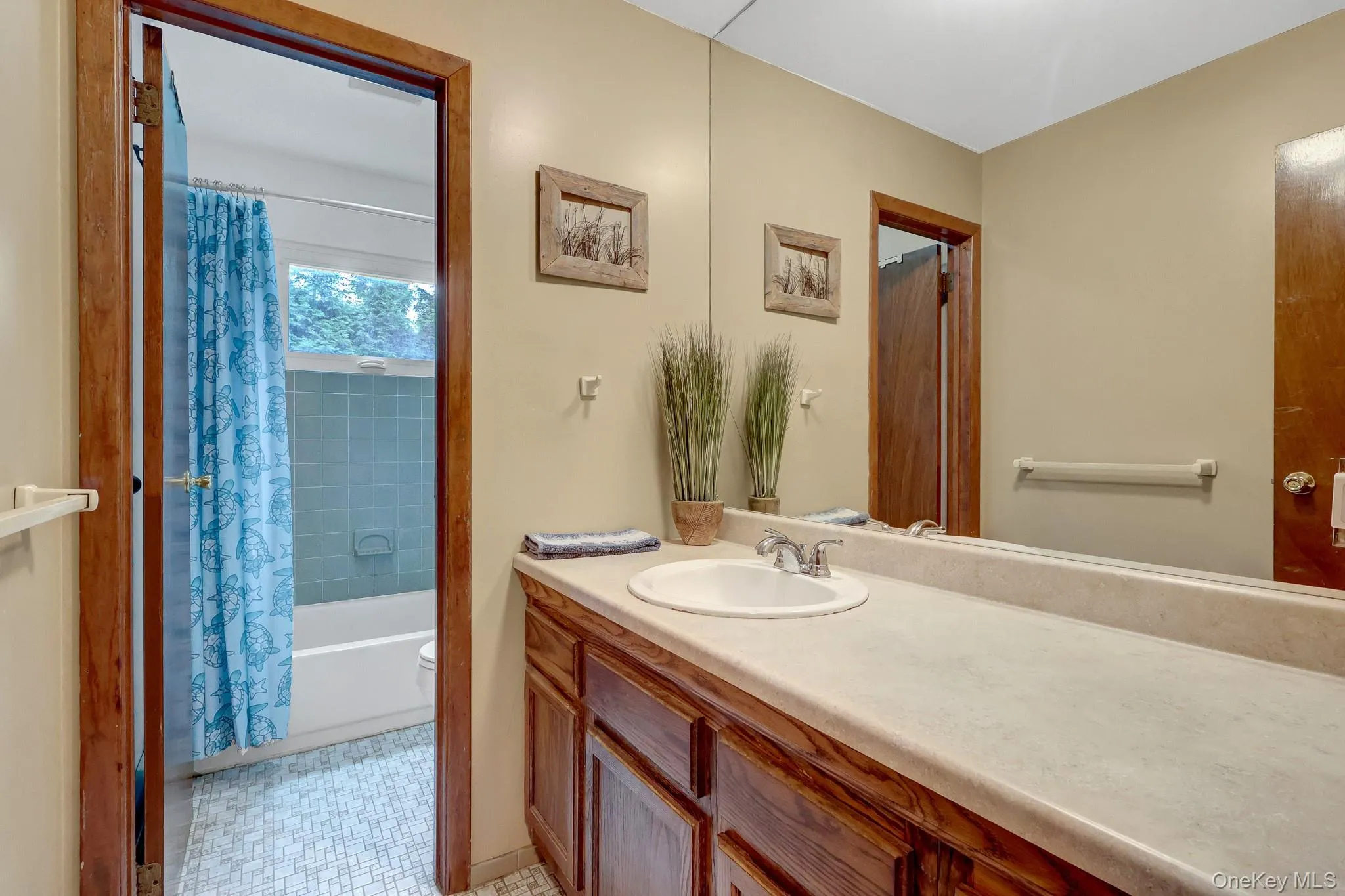 5 Madsen Lane, Huntington, NY, 3 Bedrooms Bedrooms, 5 Rooms Rooms,2 BathroomsBathrooms,Residential,For Rent,Madsen,0,1046901 5 Madsen Lane, Huntington, NY, 3 Bedrooms Bedrooms, 5 Rooms Rooms,2 BathroomsBathrooms,Residential,For Rent,Madsen,0,1046901