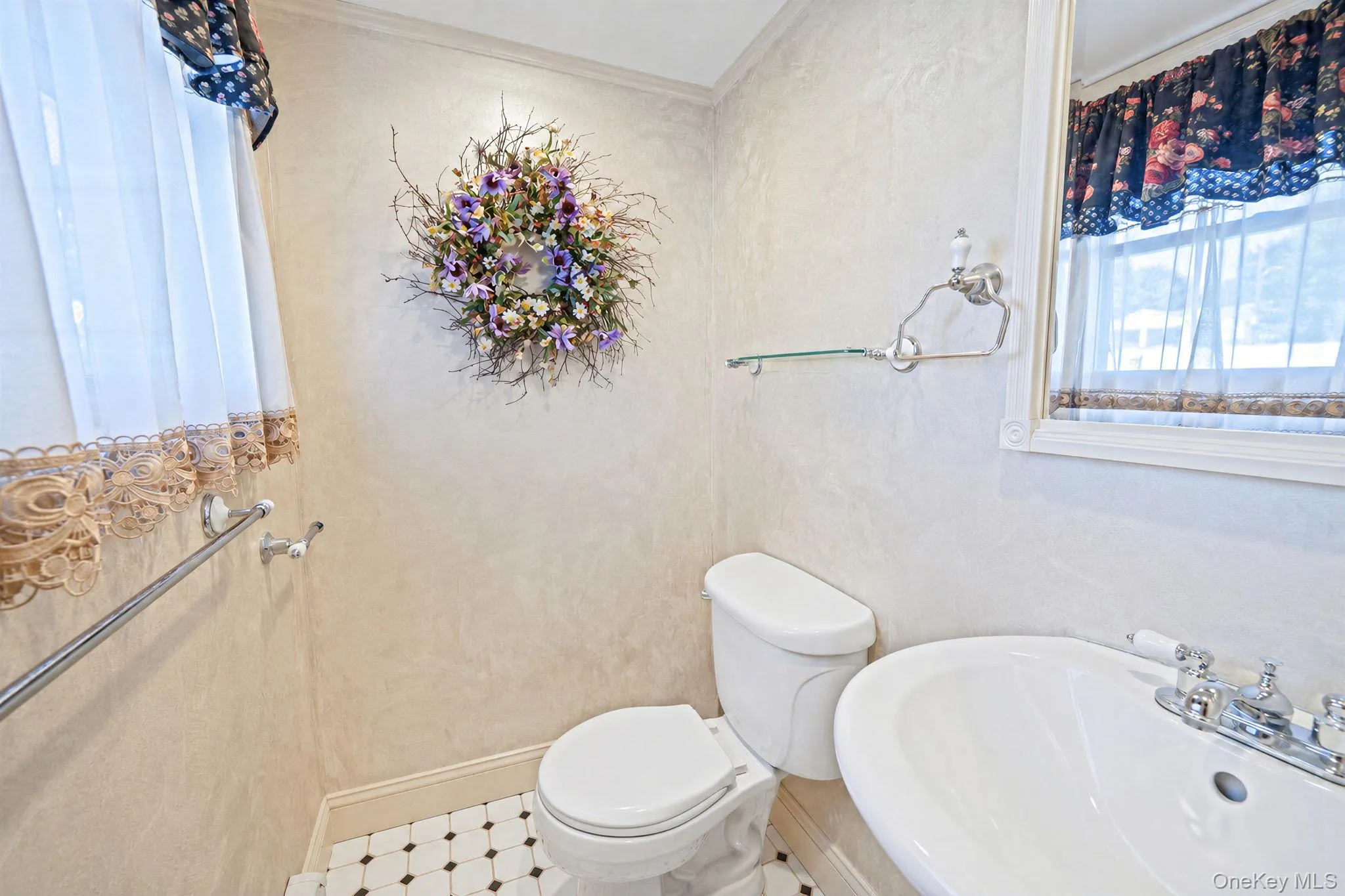 9 Rodney Street, Brookhaven, NY, 4 Bedrooms Bedrooms, 8 Rooms Rooms,2 BathroomsBathrooms,Residential,For Rent,Rodney,0,1046903 9 Rodney Street, Brookhaven, NY, 4 Bedrooms Bedrooms, 8 Rooms Rooms,2 BathroomsBathrooms,Residential,For Rent,Rodney,0,1046903