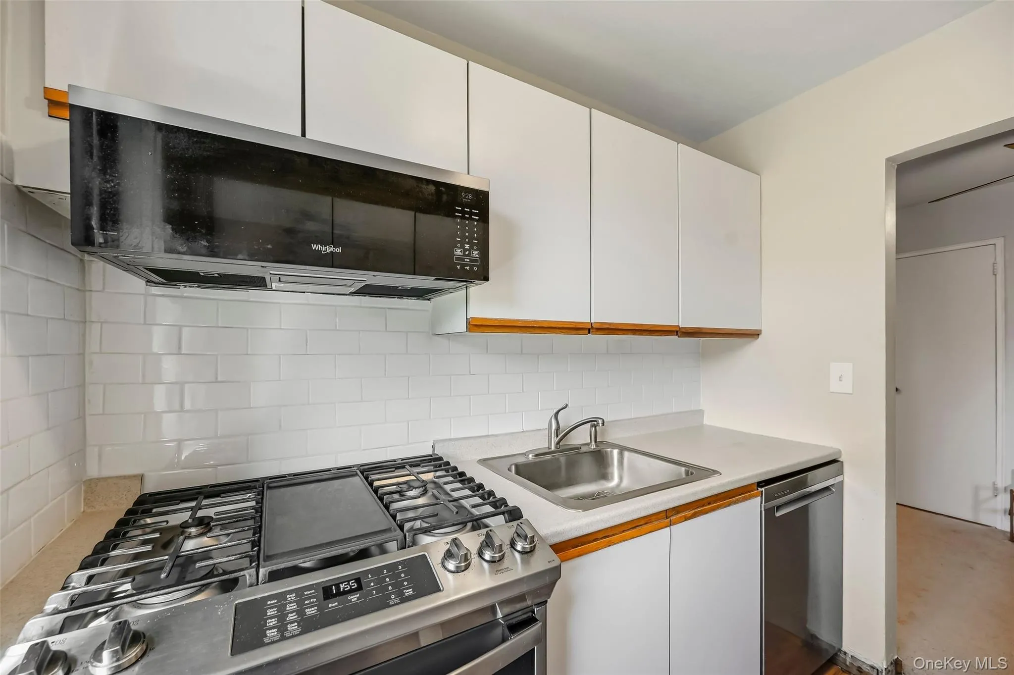 5 Oakdale Manor, Ramapo, NY, 1 Bedroom Bedrooms, 4 Rooms Rooms,1 BathroomBathrooms,Residential,For Rent,Oakdale,0,1046910 5 Oakdale Manor, Ramapo, NY, 1 Bedroom Bedrooms, 4 Rooms Rooms,1 BathroomBathrooms,Residential,For Rent,Oakdale,0,1046910