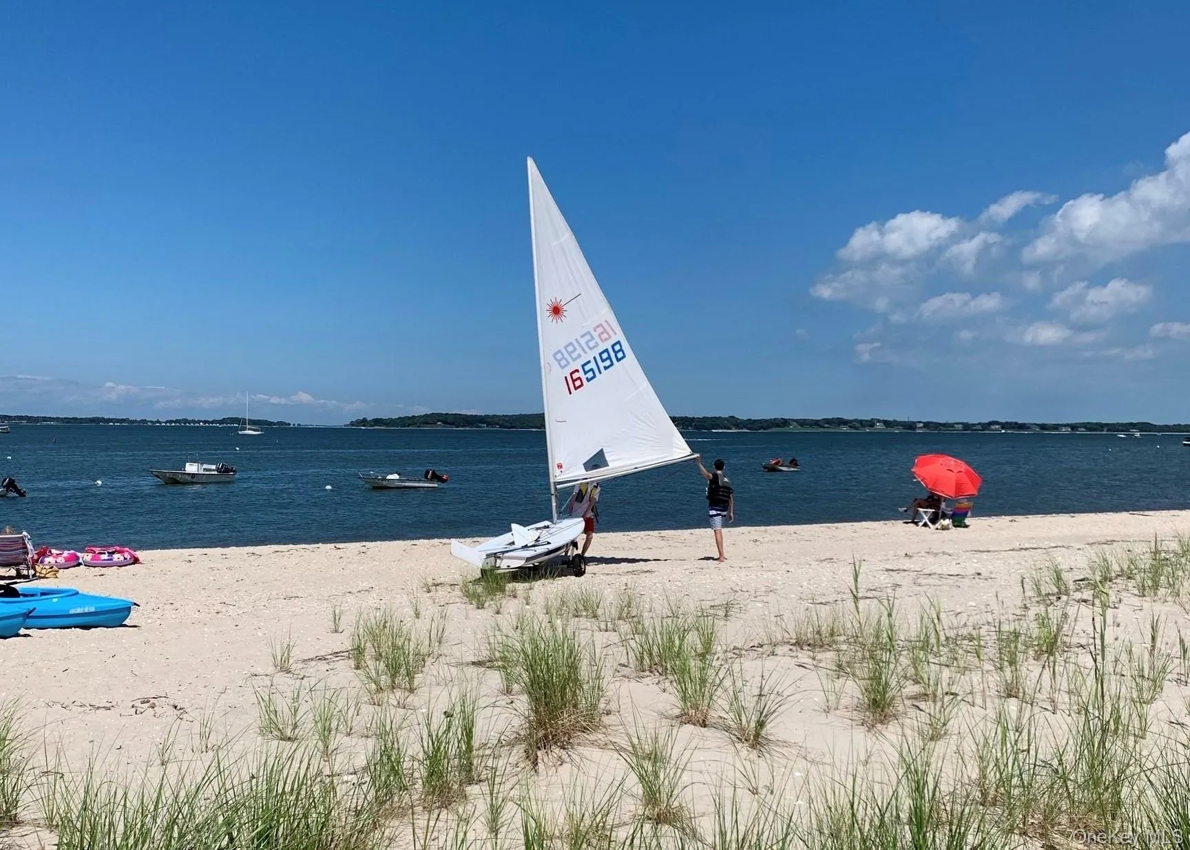 Nearby Bay beach Nearby Bay beach