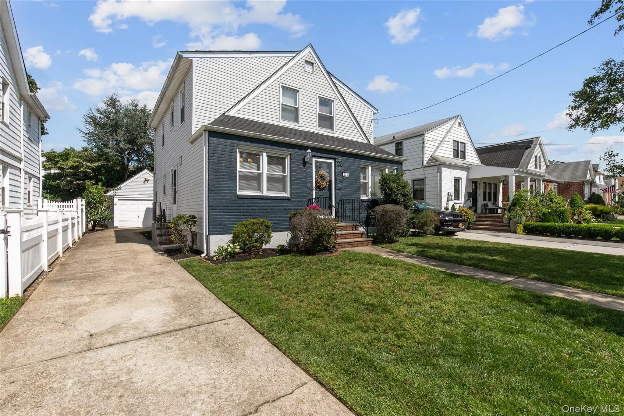 529 7th Avenue, North Hempstead, NY, 6 Bedrooms Bedrooms, 11 Rooms Rooms,2 BathroomsBathrooms,Residential,For Rent,7th,0,1046926 529 7th Avenue, North Hempstead, NY, 6 Bedrooms Bedrooms, 11 Rooms Rooms,2 BathroomsBathrooms,Residential,For Rent,7th,0,1046926