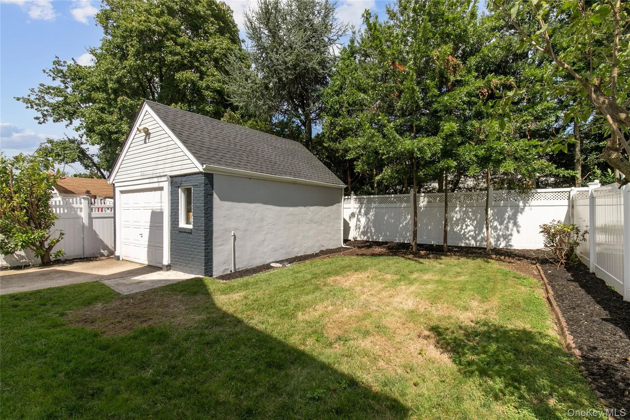 529 7th Avenue, North Hempstead, NY, 6 Bedrooms Bedrooms, 11 Rooms Rooms,2 BathroomsBathrooms,Residential,For Rent,7th,0,1046926 529 7th Avenue, North Hempstead, NY, 6 Bedrooms Bedrooms, 11 Rooms Rooms,2 BathroomsBathrooms,Residential,For Rent,7th,0,1046926