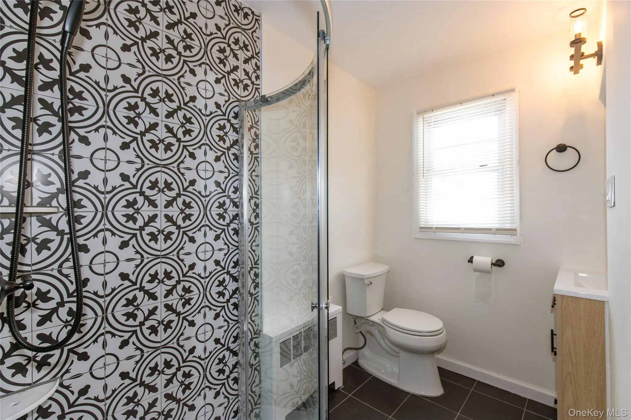529 7th Avenue, North Hempstead, NY, 6 Bedrooms Bedrooms, 11 Rooms Rooms,2 BathroomsBathrooms,Residential,For Rent,7th,0,1046926 529 7th Avenue, North Hempstead, NY, 6 Bedrooms Bedrooms, 11 Rooms Rooms,2 BathroomsBathrooms,Residential,For Rent,7th,0,1046926