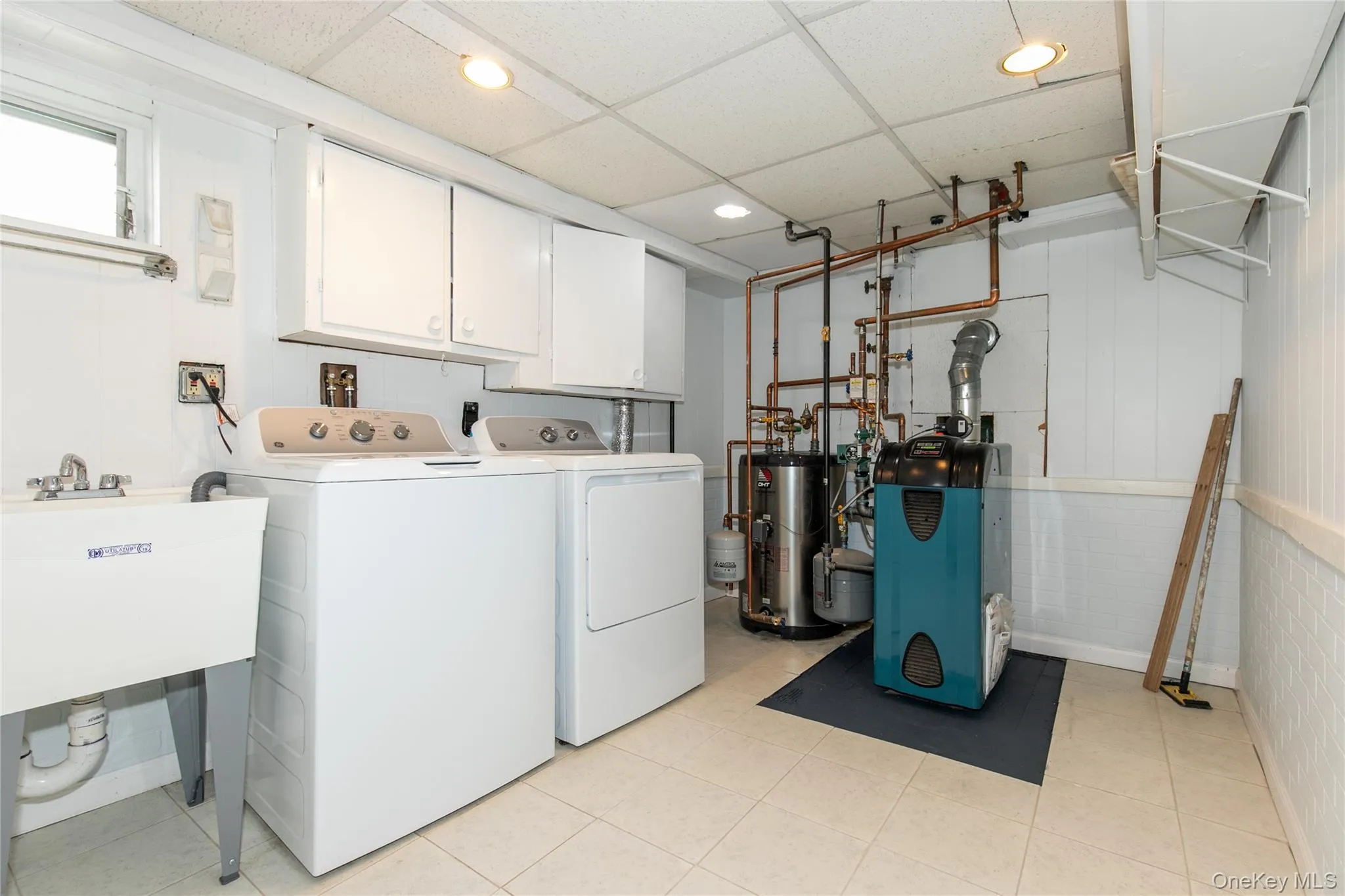 529 7th Avenue, North Hempstead, NY, 6 Bedrooms Bedrooms, 11 Rooms Rooms,2 BathroomsBathrooms,Residential,For Rent,7th,0,1046926 529 7th Avenue, North Hempstead, NY, 6 Bedrooms Bedrooms, 11 Rooms Rooms,2 BathroomsBathrooms,Residential,For Rent,7th,0,1046926
