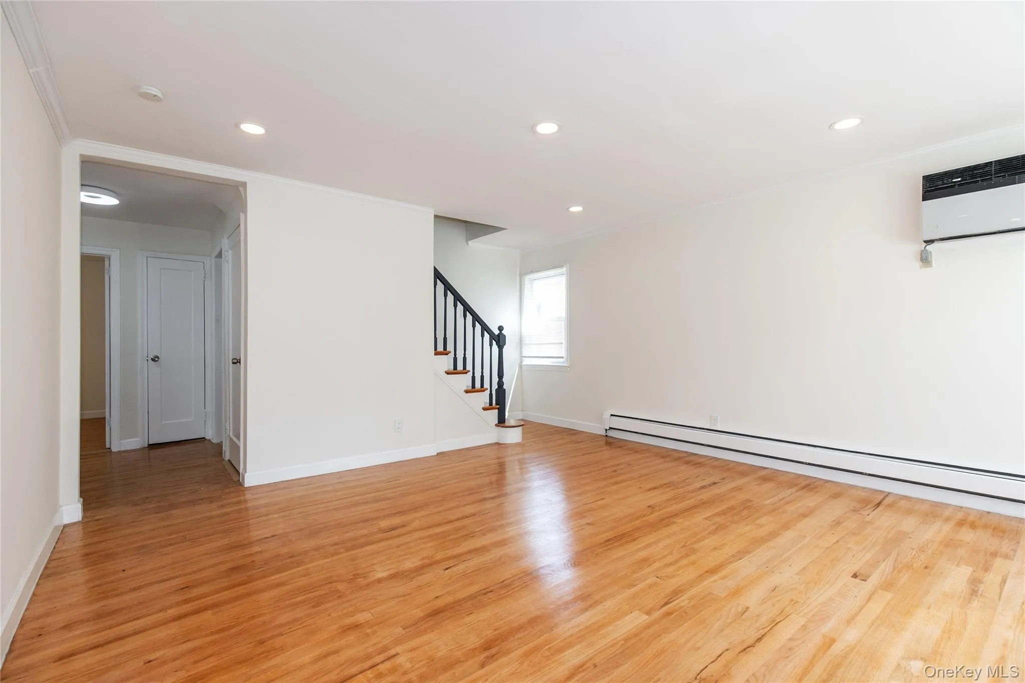 529 7th Avenue, North Hempstead, NY, 6 Bedrooms Bedrooms, 11 Rooms Rooms,2 BathroomsBathrooms,Residential,For Rent,7th,0,1046926 529 7th Avenue, North Hempstead, NY, 6 Bedrooms Bedrooms, 11 Rooms Rooms,2 BathroomsBathrooms,Residential,For Rent,7th,0,1046926