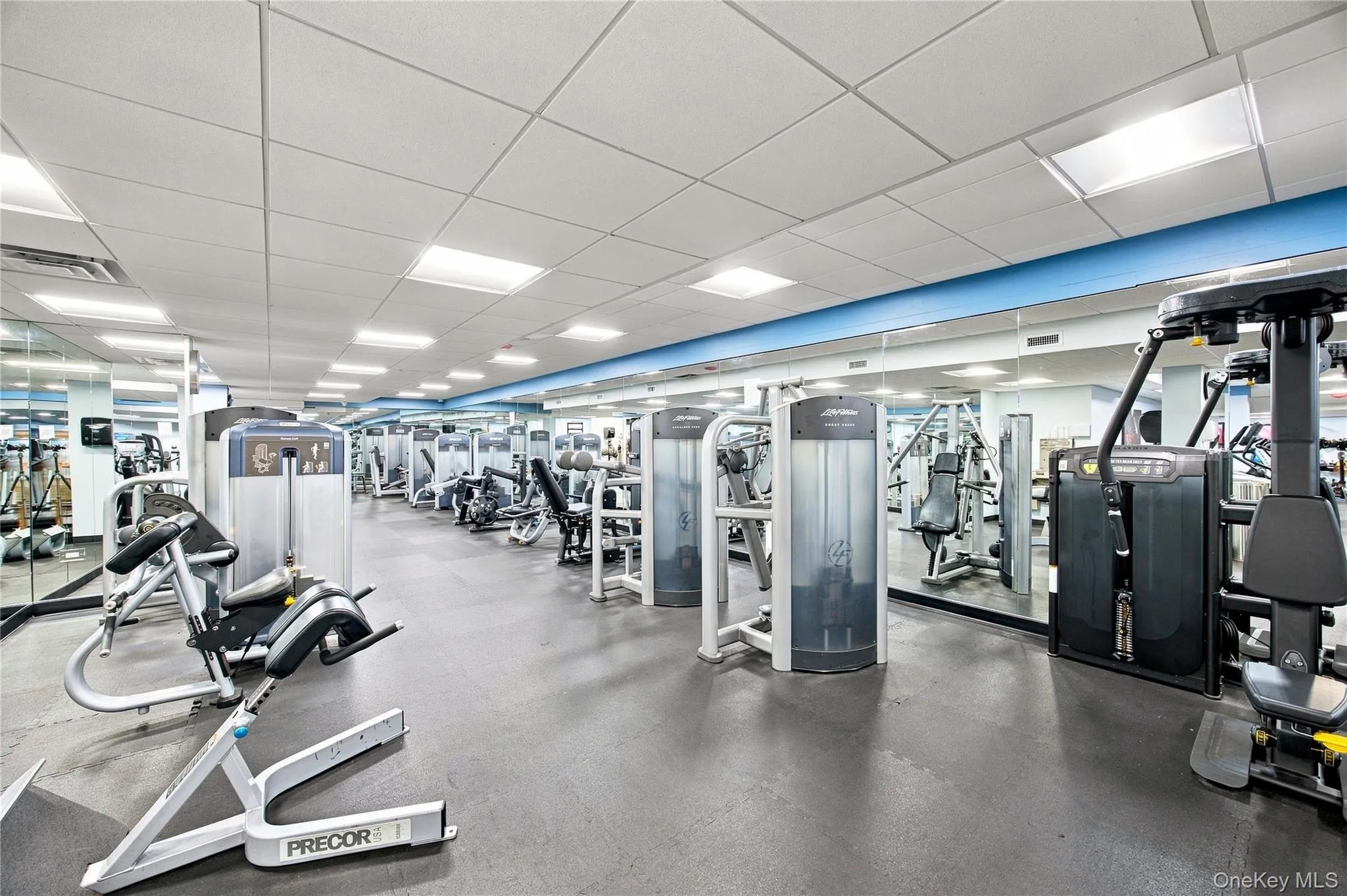 1 Bay Club Drive, New York, NY, 1 Bedroom Bedrooms, 3 Rooms Rooms,1 BathroomBathrooms,Residential,For Rent,Bay Club,0,1046930 1 Bay Club Drive, New York, NY, 1 Bedroom Bedrooms, 3 Rooms Rooms,1 BathroomBathrooms,Residential,For Rent,Bay Club,0,1046930