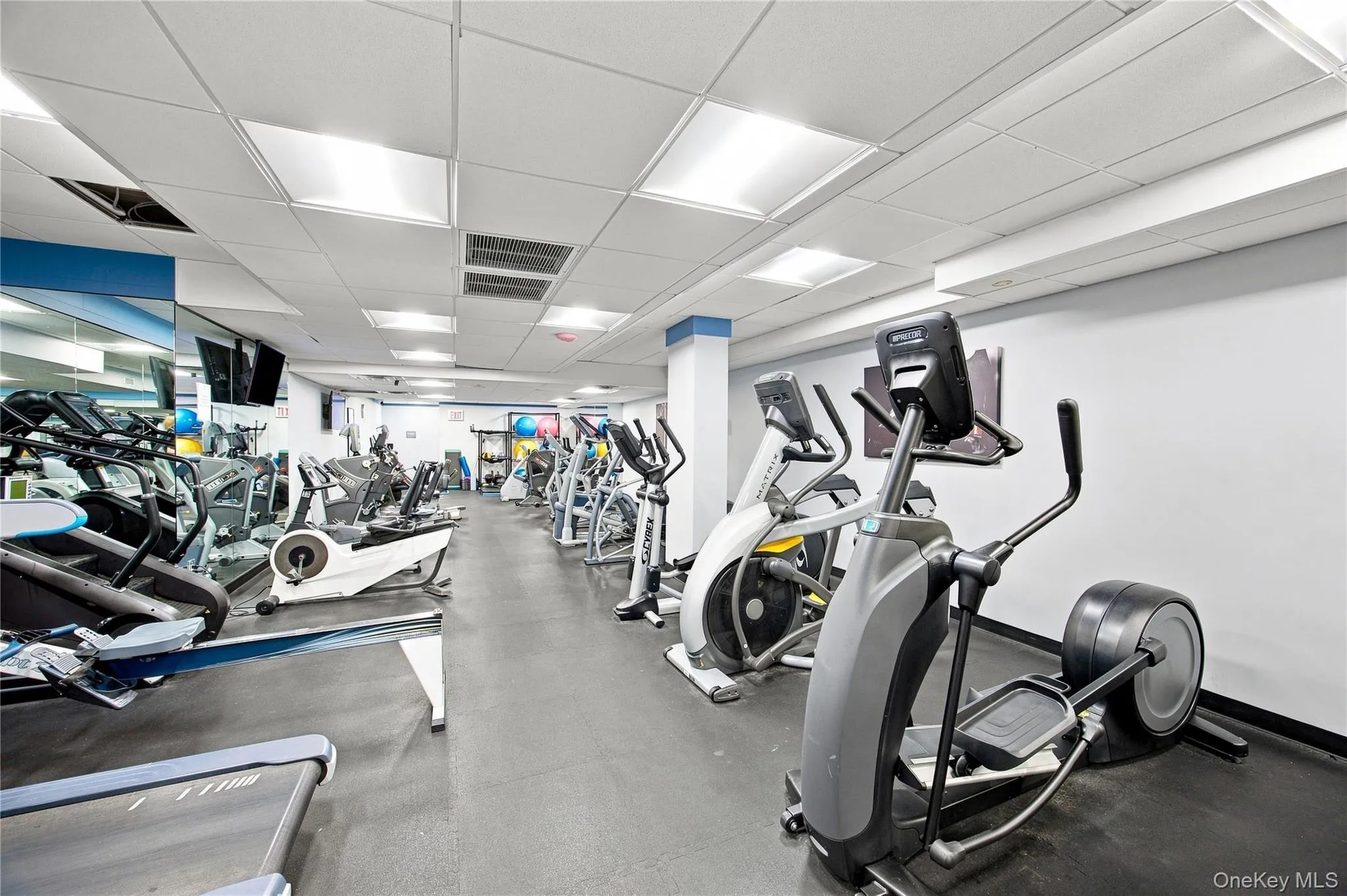 1 Bay Club Drive, New York, NY, 1 Bedroom Bedrooms, 3 Rooms Rooms,1 BathroomBathrooms,Residential,For Rent,Bay Club,0,1046930 1 Bay Club Drive, New York, NY, 1 Bedroom Bedrooms, 3 Rooms Rooms,1 BathroomBathrooms,Residential,For Rent,Bay Club,0,1046930