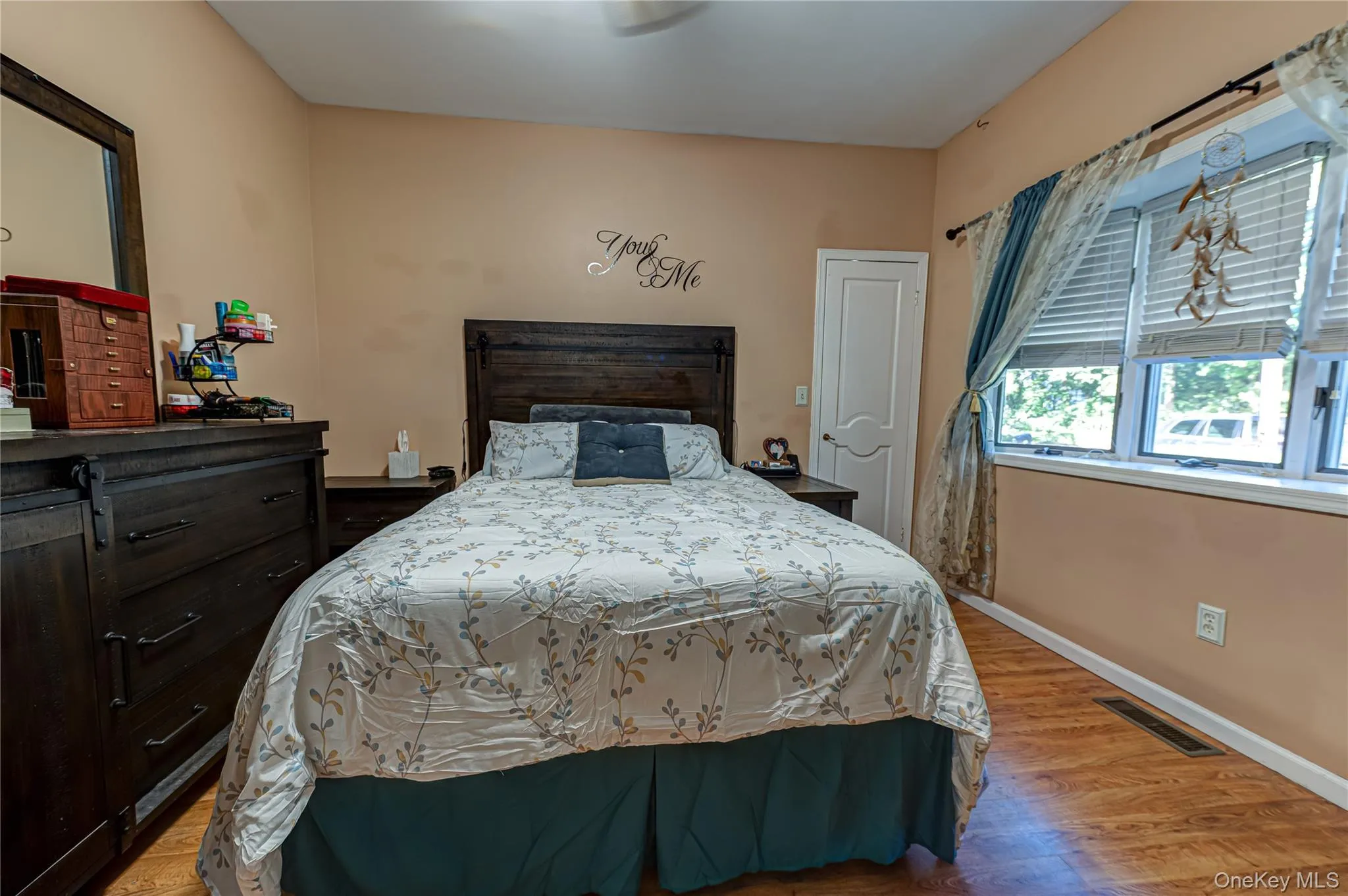 8 Forest Avenue, Brookhaven, NY, 3 Bedrooms Bedrooms, 5 Rooms Rooms,1 BathroomBathrooms,Residential,For Rent,Forest,0,1046942 8 Forest Avenue, Brookhaven, NY, 3 Bedrooms Bedrooms, 5 Rooms Rooms,1 BathroomBathrooms,Residential,For Rent,Forest,0,1046942