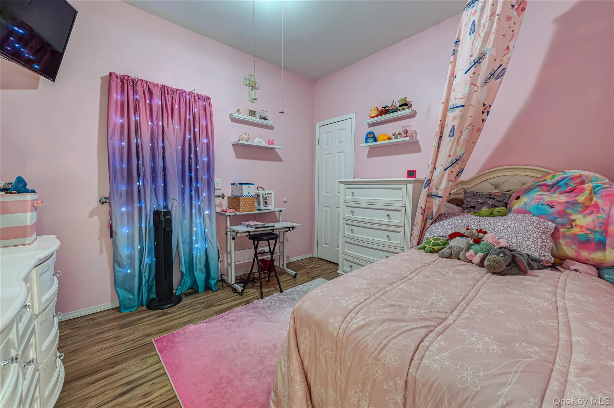 8 Forest Avenue, Brookhaven, NY, 3 Bedrooms Bedrooms, 5 Rooms Rooms,1 BathroomBathrooms,Residential,For Rent,Forest,0,1046942 8 Forest Avenue, Brookhaven, NY, 3 Bedrooms Bedrooms, 5 Rooms Rooms,1 BathroomBathrooms,Residential,For Rent,Forest,0,1046942