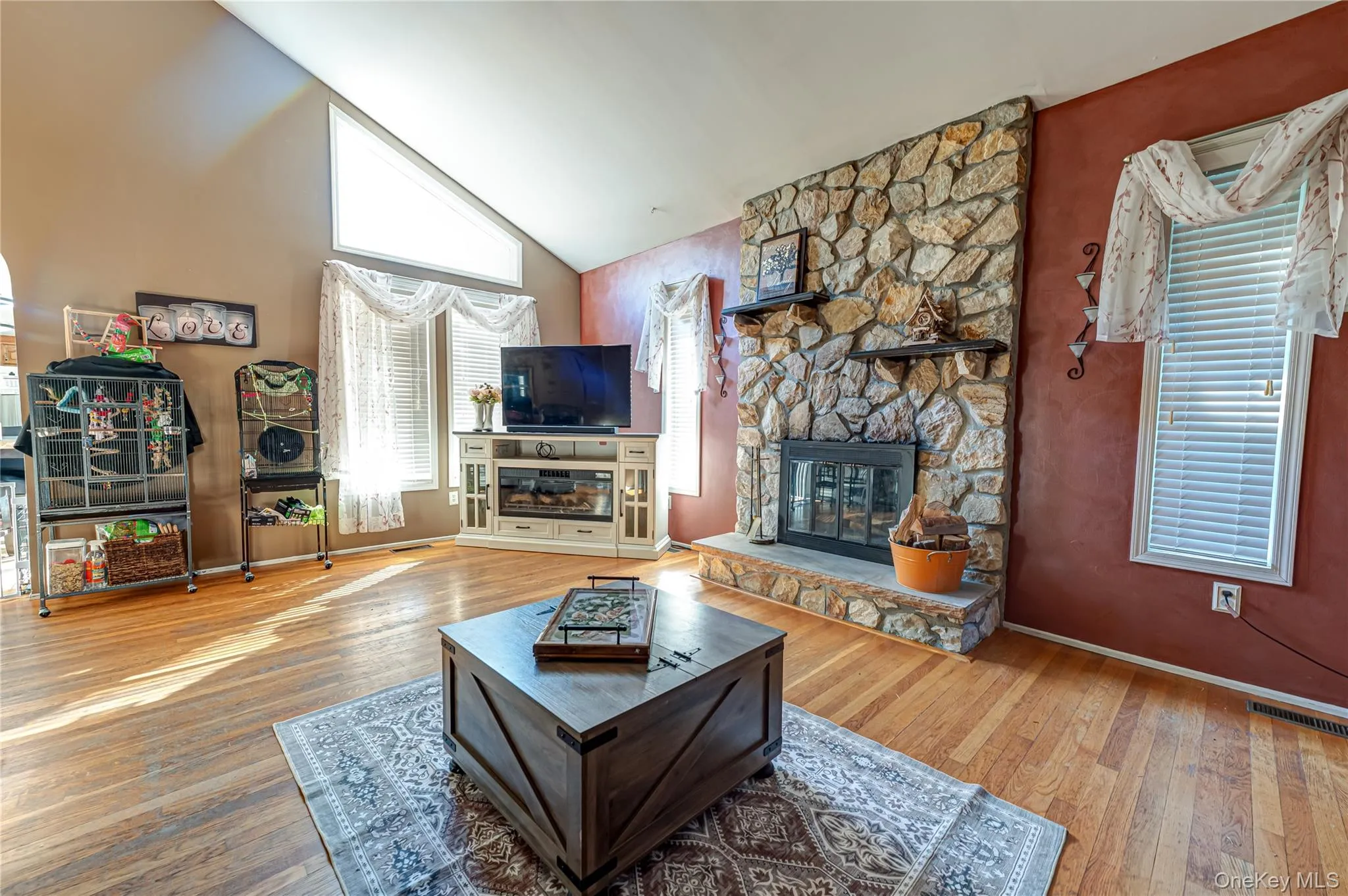 8 Forest Avenue, Brookhaven, NY, 3 Bedrooms Bedrooms, 5 Rooms Rooms,1 BathroomBathrooms,Residential,For Rent,Forest,0,1046942 8 Forest Avenue, Brookhaven, NY, 3 Bedrooms Bedrooms, 5 Rooms Rooms,1 BathroomBathrooms,Residential,For Rent,Forest,0,1046942