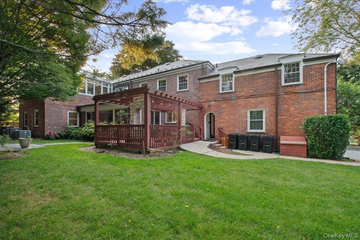 501 Broadway, Hempstead, NY, 8 Bedrooms Bedrooms, 14 Rooms Rooms,4 BathroomsBathrooms,Residential,For Rent,Broadway,0,1046946 501 Broadway, Hempstead, NY, 8 Bedrooms Bedrooms, 14 Rooms Rooms,4 BathroomsBathrooms,Residential,For Rent,Broadway,0,1046946