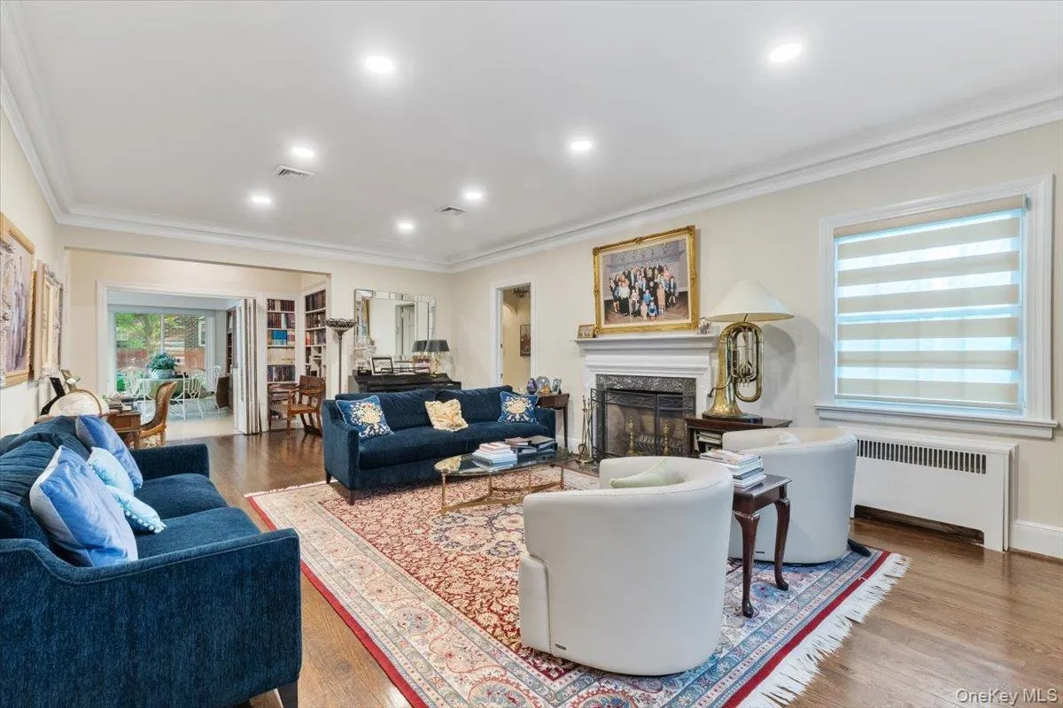 501 Broadway, Hempstead, NY, 8 Bedrooms Bedrooms, 14 Rooms Rooms,4 BathroomsBathrooms,Residential,For Rent,Broadway,0,1046946 501 Broadway, Hempstead, NY, 8 Bedrooms Bedrooms, 14 Rooms Rooms,4 BathroomsBathrooms,Residential,For Rent,Broadway,0,1046946