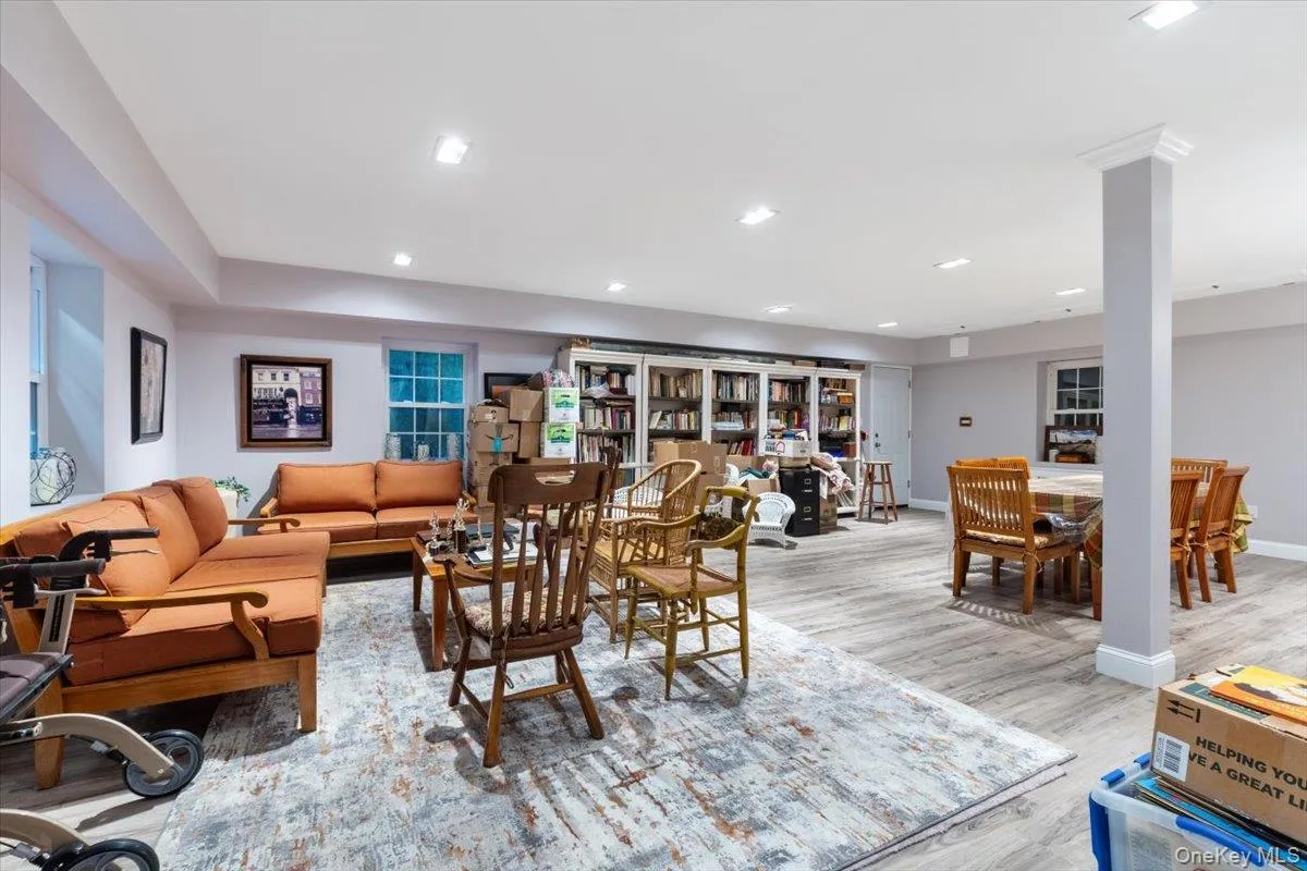 501 Broadway, Hempstead, NY, 8 Bedrooms Bedrooms, 14 Rooms Rooms,4 BathroomsBathrooms,Residential,For Rent,Broadway,0,1046946 501 Broadway, Hempstead, NY, 8 Bedrooms Bedrooms, 14 Rooms Rooms,4 BathroomsBathrooms,Residential,For Rent,Broadway,0,1046946