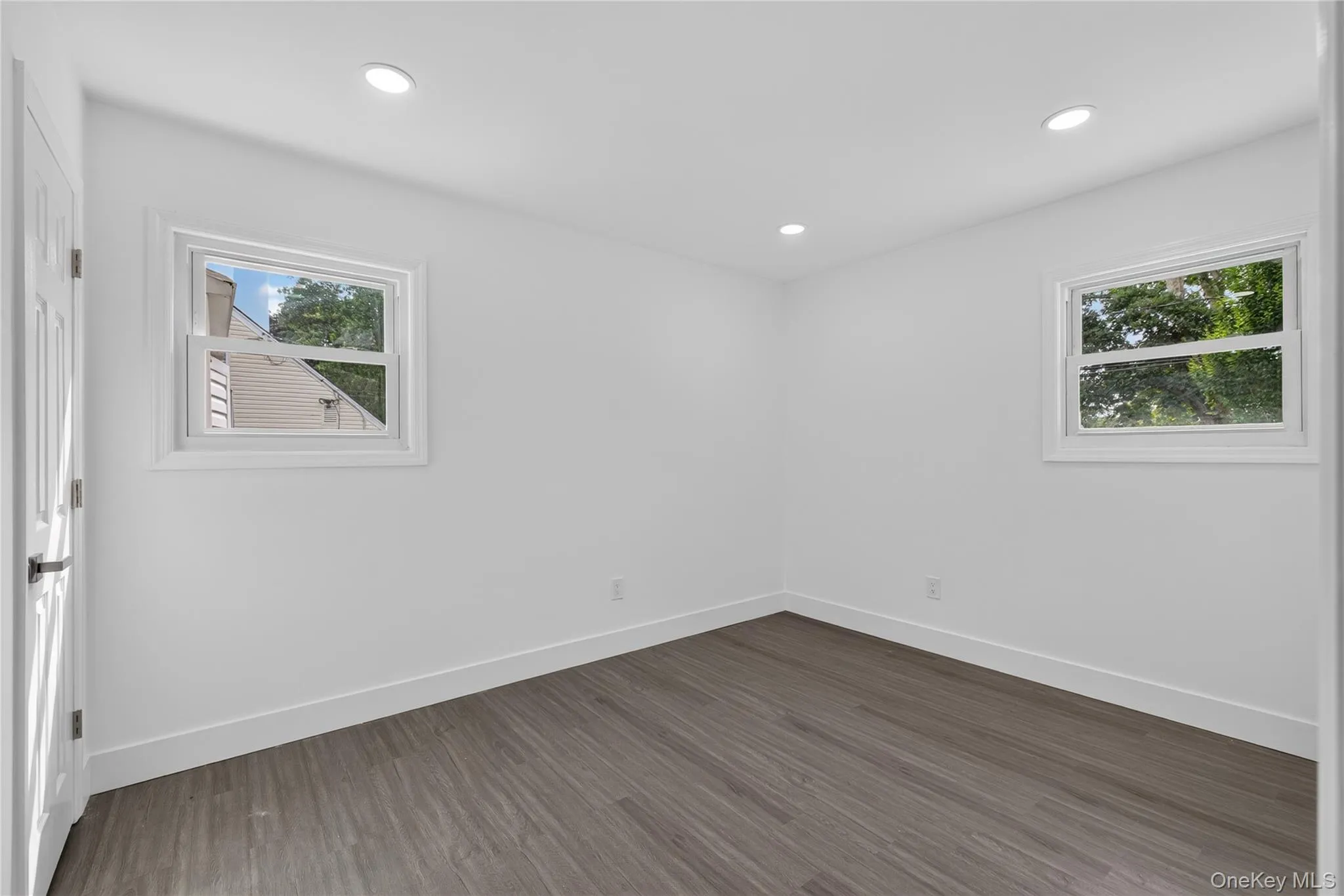 42 Clymer Street, Brookhaven, NY, 5 Bedrooms Bedrooms, 11 Rooms Rooms,2 BathroomsBathrooms,Residential,For Rent,Clymer,0,1046952 42 Clymer Street, Brookhaven, NY, 5 Bedrooms Bedrooms, 11 Rooms Rooms,2 BathroomsBathrooms,Residential,For Rent,Clymer,0,1046952