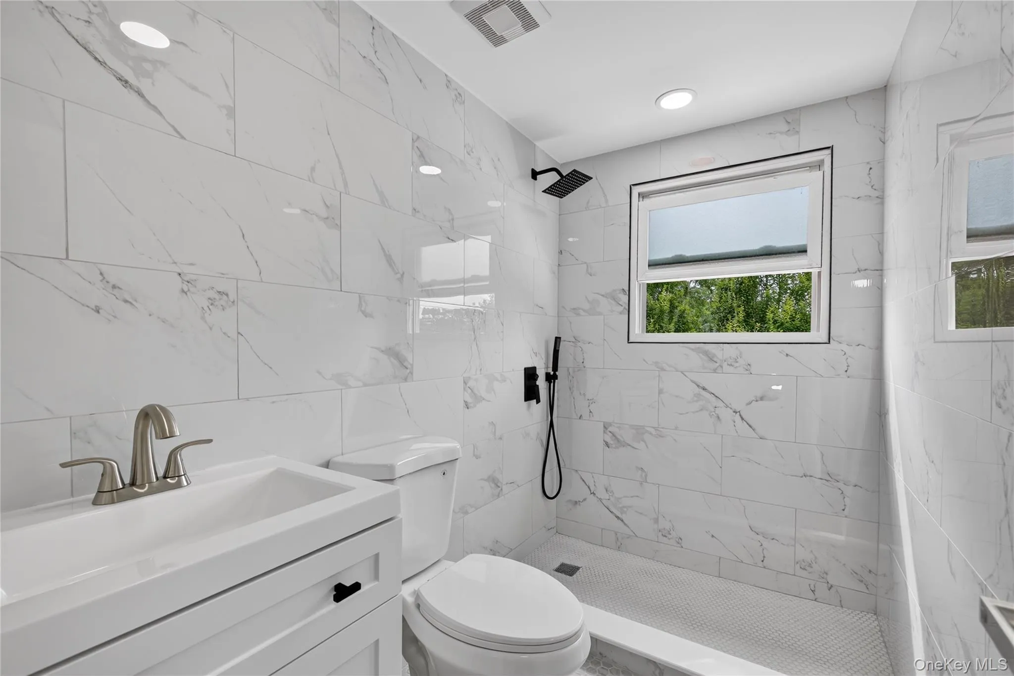 42 Clymer Street, Brookhaven, NY, 5 Bedrooms Bedrooms, 11 Rooms Rooms,2 BathroomsBathrooms,Residential,For Rent,Clymer,0,1046952 42 Clymer Street, Brookhaven, NY, 5 Bedrooms Bedrooms, 11 Rooms Rooms,2 BathroomsBathrooms,Residential,For Rent,Clymer,0,1046952