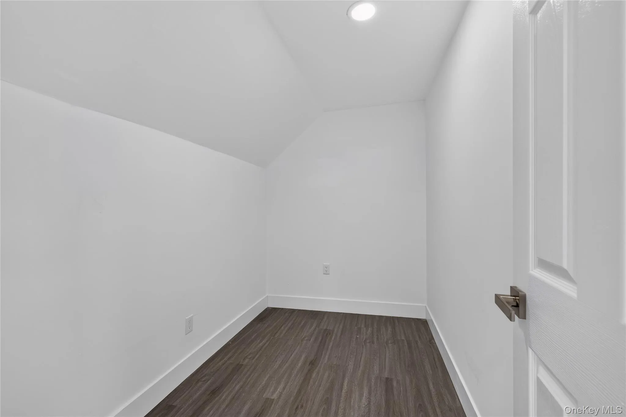 42 Clymer Street, Brookhaven, NY, 5 Bedrooms Bedrooms, 11 Rooms Rooms,2 BathroomsBathrooms,Residential,For Rent,Clymer,0,1046952 42 Clymer Street, Brookhaven, NY, 5 Bedrooms Bedrooms, 11 Rooms Rooms,2 BathroomsBathrooms,Residential,For Rent,Clymer,0,1046952