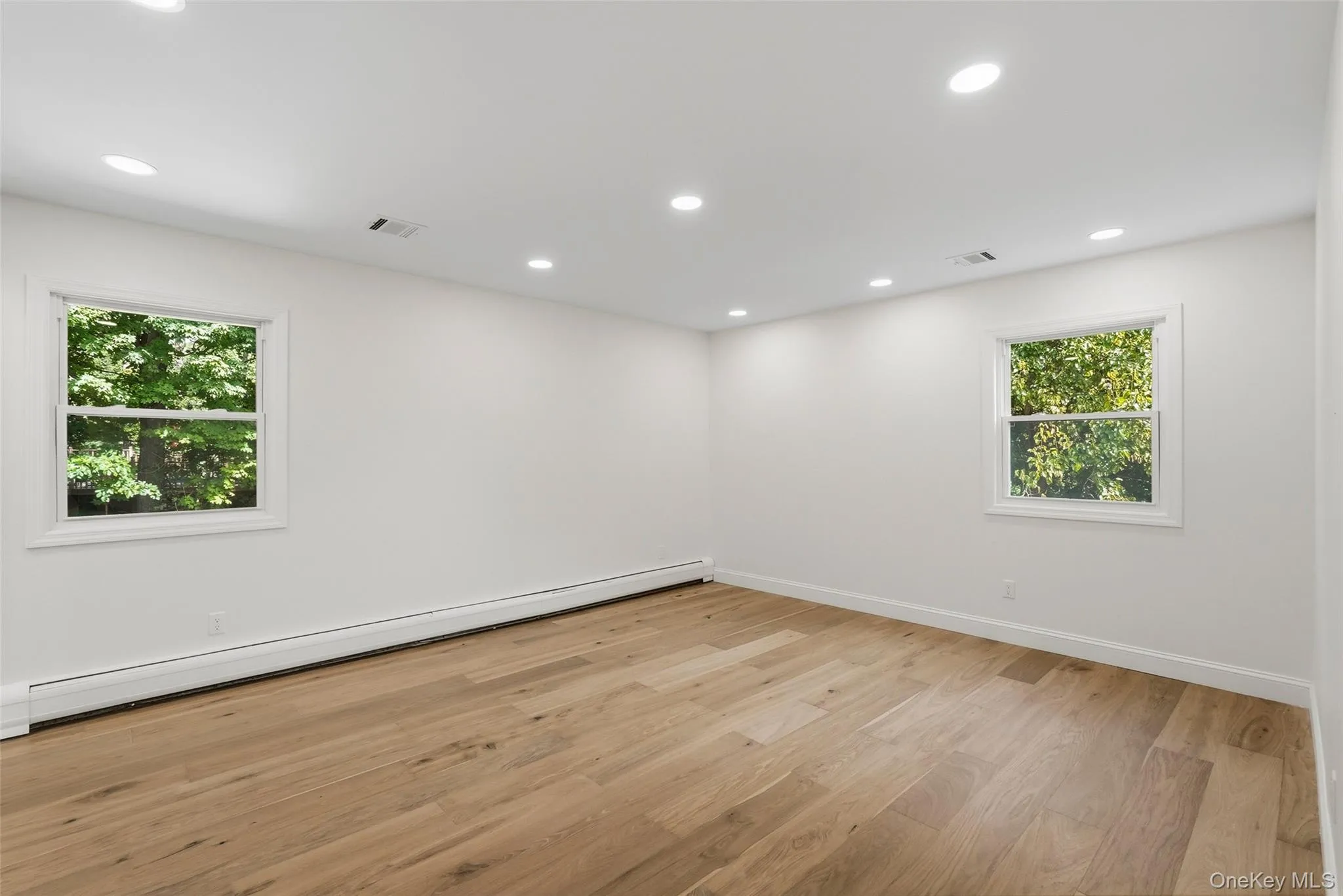 2 Deborah Lane, Clarkstown, NY, 5 Bedrooms Bedrooms, 13 Rooms Rooms,3 BathroomsBathrooms,Residential,For Rent,Deborah,0,1046956 2 Deborah Lane, Clarkstown, NY, 5 Bedrooms Bedrooms, 13 Rooms Rooms,3 BathroomsBathrooms,Residential,For Rent,Deborah,0,1046956