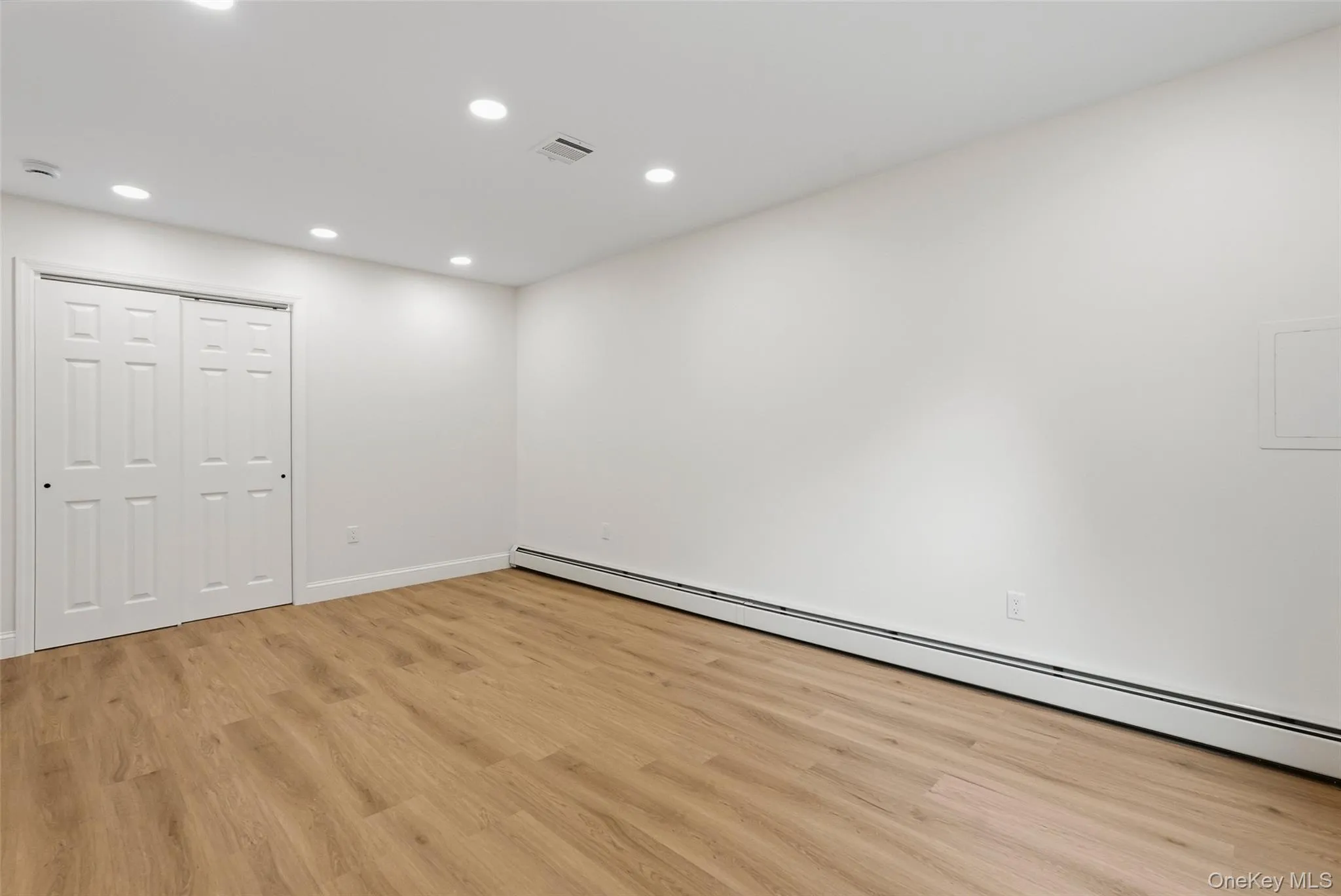 2 Deborah Lane, Clarkstown, NY, 5 Bedrooms Bedrooms, 13 Rooms Rooms,3 BathroomsBathrooms,Residential,For Rent,Deborah,0,1046956 2 Deborah Lane, Clarkstown, NY, 5 Bedrooms Bedrooms, 13 Rooms Rooms,3 BathroomsBathrooms,Residential,For Rent,Deborah,0,1046956