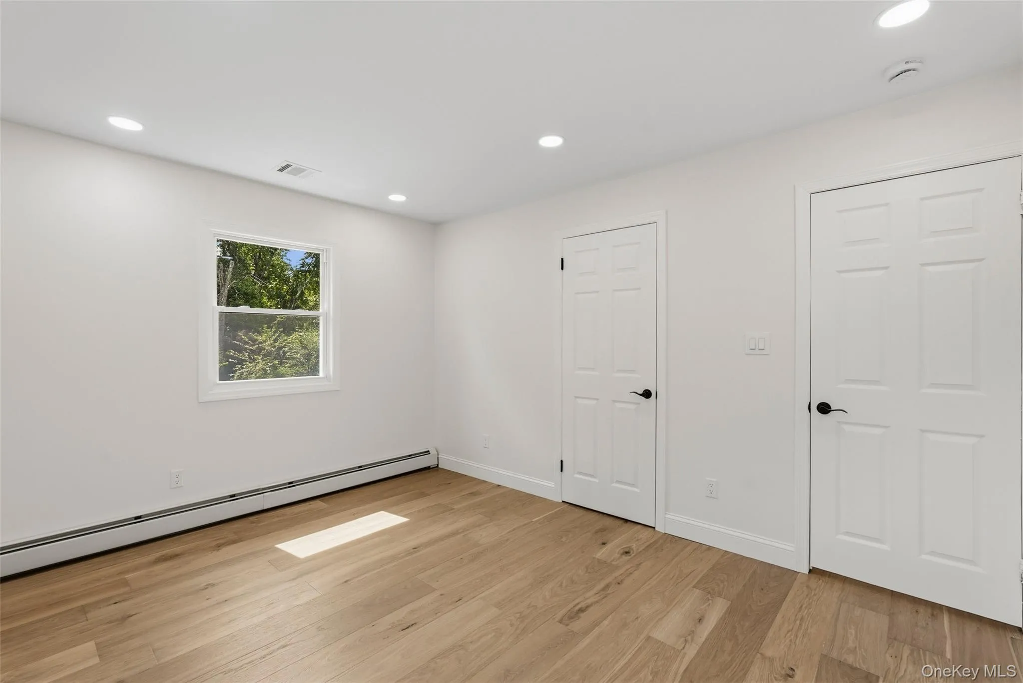 2 Deborah Lane, Clarkstown, NY, 5 Bedrooms Bedrooms, 13 Rooms Rooms,3 BathroomsBathrooms,Residential,For Rent,Deborah,0,1046956 2 Deborah Lane, Clarkstown, NY, 5 Bedrooms Bedrooms, 13 Rooms Rooms,3 BathroomsBathrooms,Residential,For Rent,Deborah,0,1046956