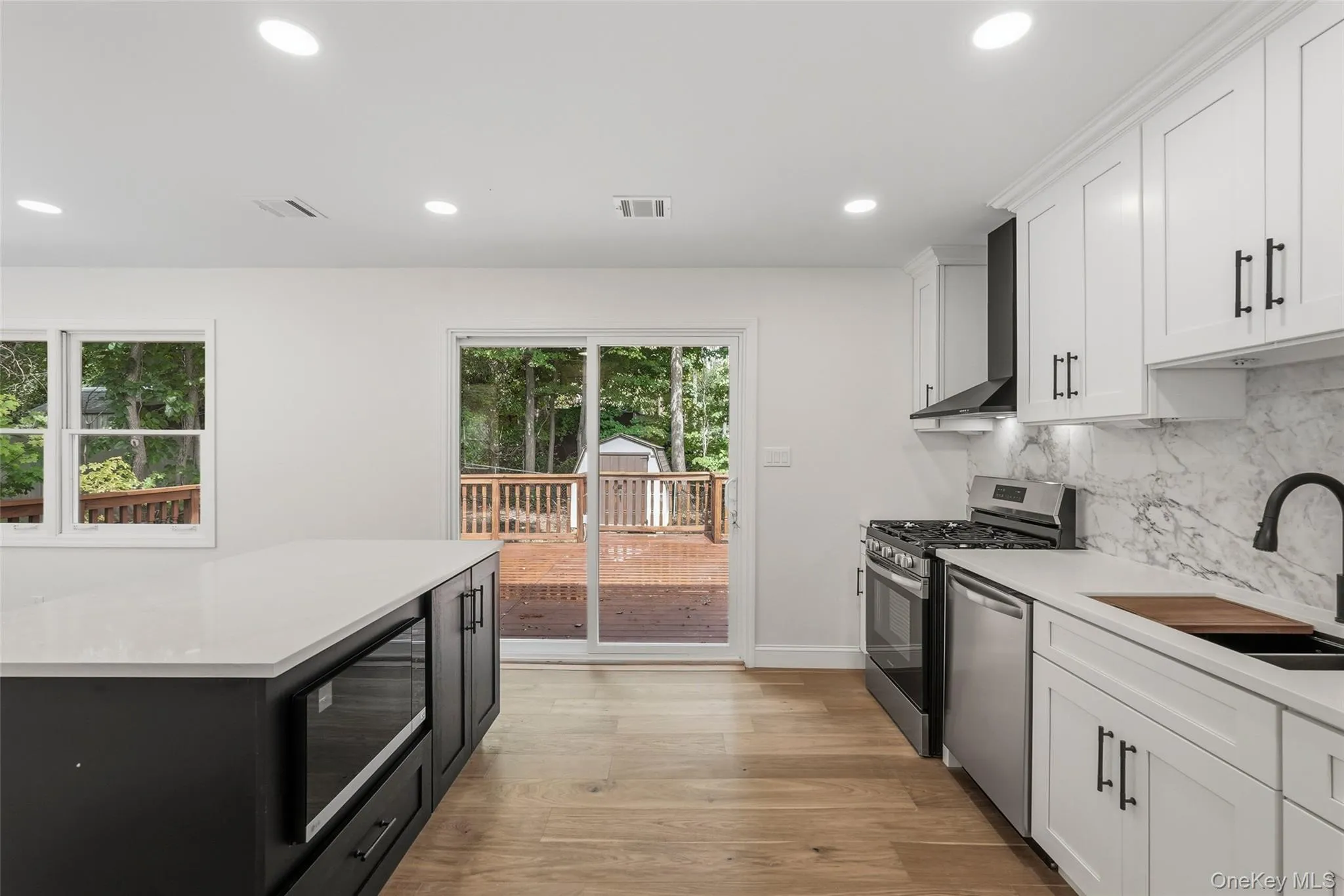2 Deborah Lane, Clarkstown, NY, 5 Bedrooms Bedrooms, 13 Rooms Rooms,3 BathroomsBathrooms,Residential,For Rent,Deborah,0,1046956 2 Deborah Lane, Clarkstown, NY, 5 Bedrooms Bedrooms, 13 Rooms Rooms,3 BathroomsBathrooms,Residential,For Rent,Deborah,0,1046956