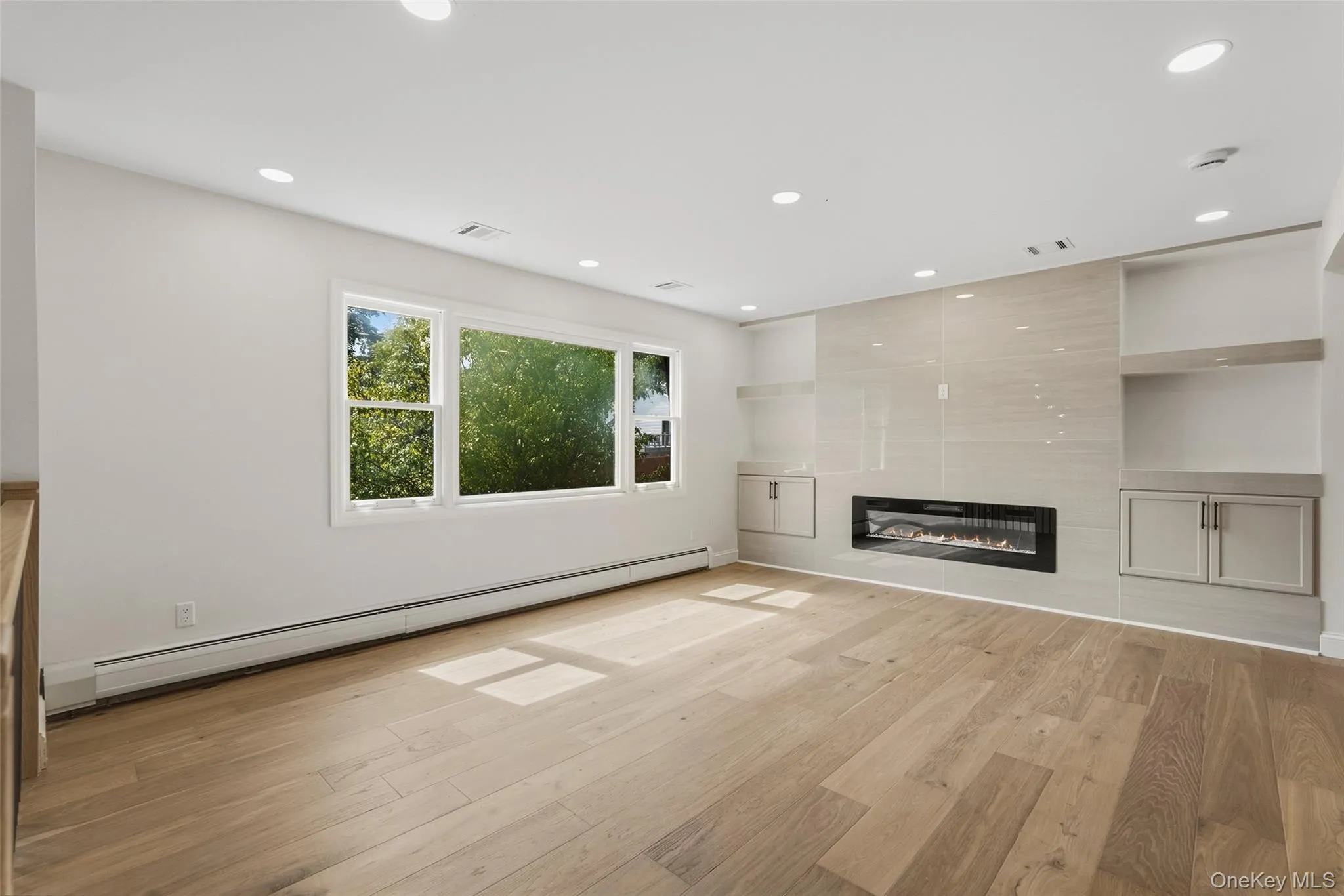 2 Deborah Lane, Clarkstown, NY, 5 Bedrooms Bedrooms, 13 Rooms Rooms,3 BathroomsBathrooms,Residential,For Rent,Deborah,0,1046956 2 Deborah Lane, Clarkstown, NY, 5 Bedrooms Bedrooms, 13 Rooms Rooms,3 BathroomsBathrooms,Residential,For Rent,Deborah,0,1046956