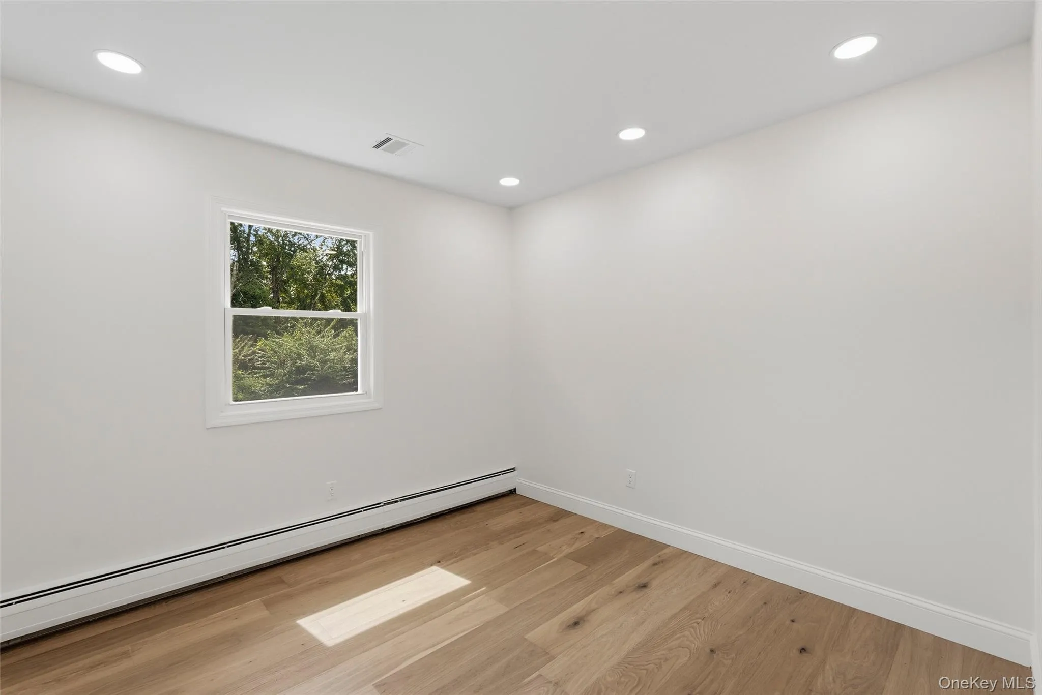 2 Deborah Lane, Clarkstown, NY, 5 Bedrooms Bedrooms, 13 Rooms Rooms,3 BathroomsBathrooms,Residential,For Rent,Deborah,0,1046956 2 Deborah Lane, Clarkstown, NY, 5 Bedrooms Bedrooms, 13 Rooms Rooms,3 BathroomsBathrooms,Residential,For Rent,Deborah,0,1046956