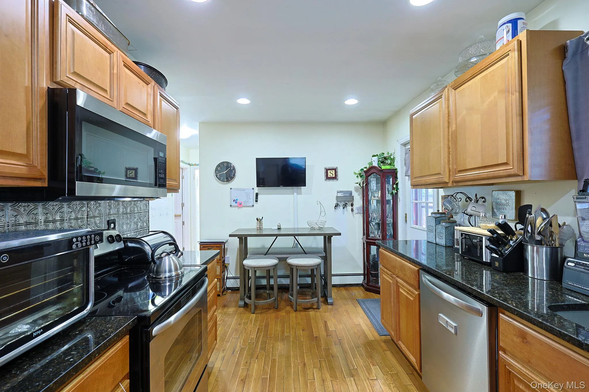 42 Streit Avenue, Poughkeepsie (town), NY, 4 Bedrooms Bedrooms, 7 Rooms Rooms,3 BathroomsBathrooms,Residential,For Rent,Streit,0,1046957 42 Streit Avenue, Poughkeepsie (town), NY, 4 Bedrooms Bedrooms, 7 Rooms Rooms,3 BathroomsBathrooms,Residential,For Rent,Streit,0,1046957
