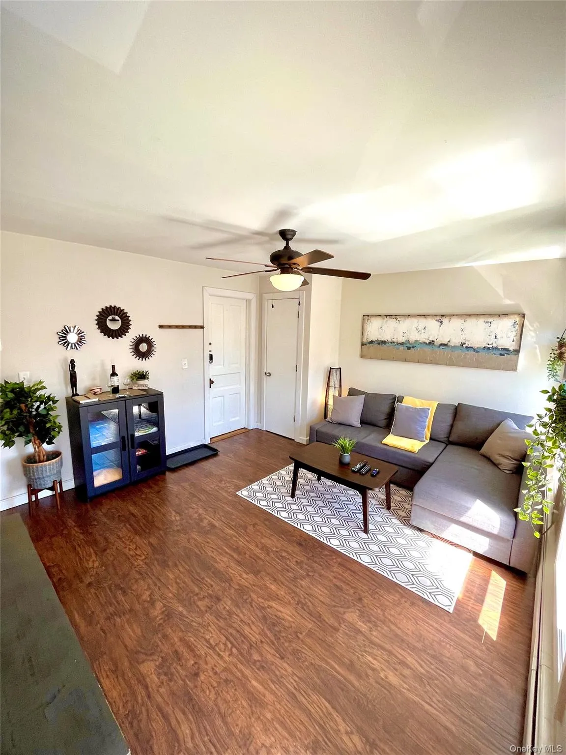 29 Main Street, Warwick (town), NY, 1 Bedroom Bedrooms, 4 Rooms Rooms,1 BathroomBathrooms,Residential Lease,For Rent,Main,0,1046958 29 Main Street, Warwick (town), NY, 1 Bedroom Bedrooms, 4 Rooms Rooms,1 BathroomBathrooms,Residential Lease,For Rent,Main,0,1046958