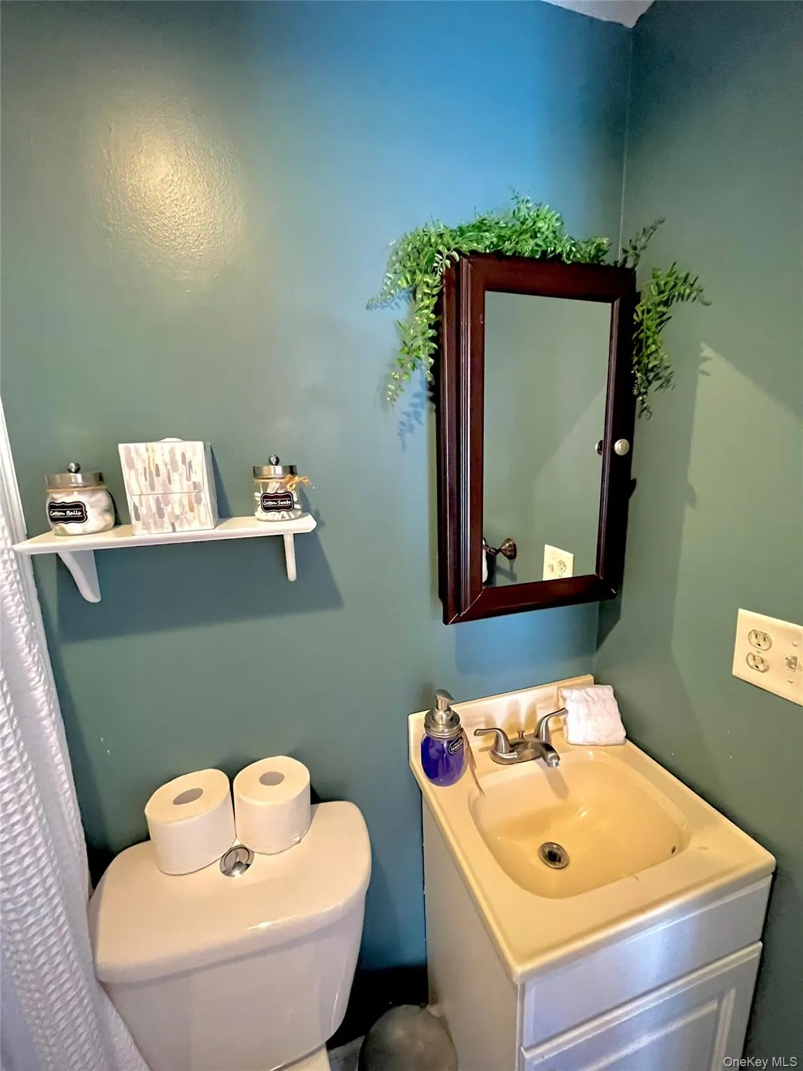 29 Main Street, Warwick (town), NY, 1 Bedroom Bedrooms, 4 Rooms Rooms,1 BathroomBathrooms,Residential Lease,For Rent,Main,0,1046958 29 Main Street, Warwick (town), NY, 1 Bedroom Bedrooms, 4 Rooms Rooms,1 BathroomBathrooms,Residential Lease,For Rent,Main,0,1046958