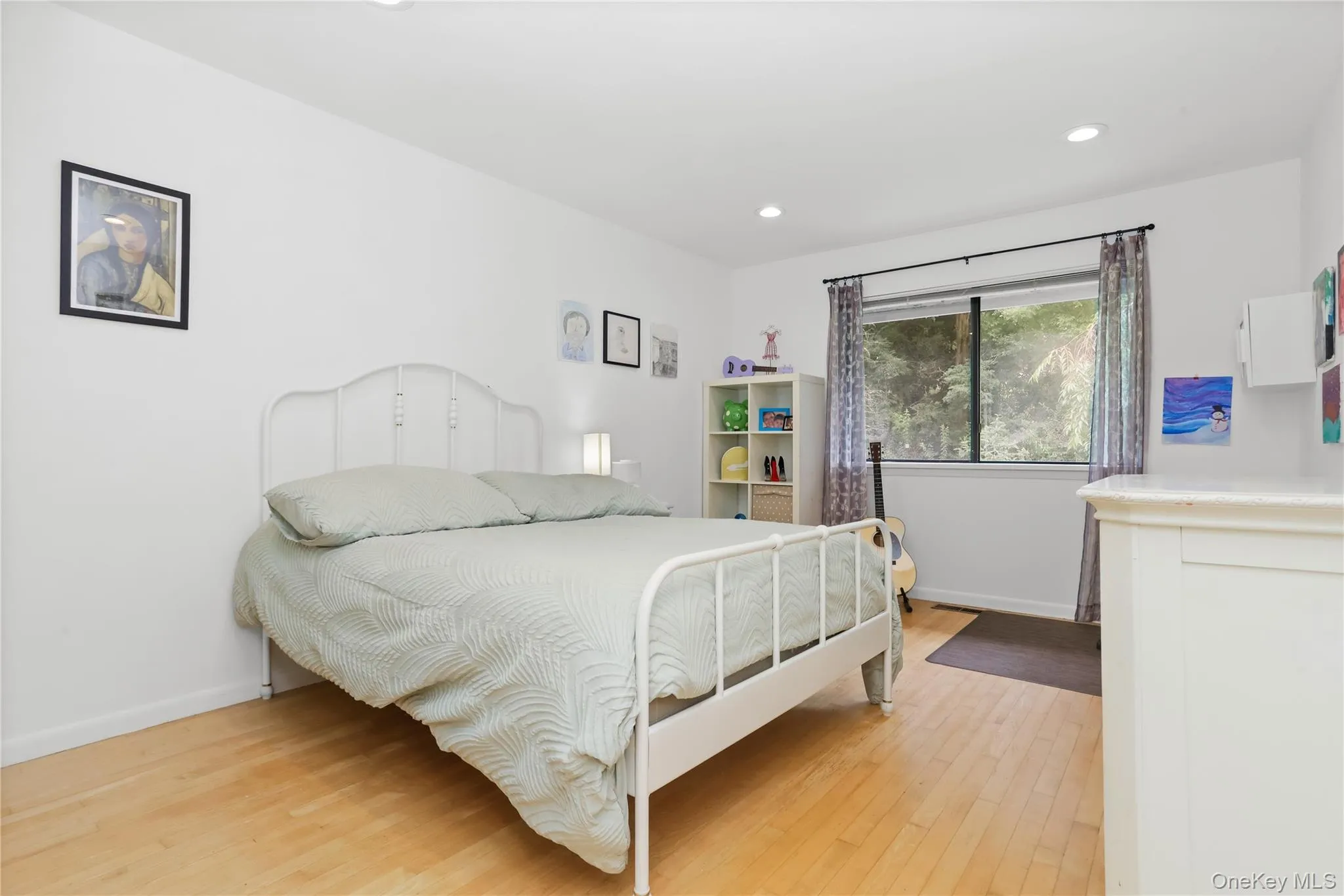 10 Deborah Lane, Mount Pleasant, NY, 3 Bedrooms Bedrooms, 8 Rooms Rooms,3 BathroomsBathrooms,Residential,For Rent,Deborah,0,1046960 10 Deborah Lane, Mount Pleasant, NY, 3 Bedrooms Bedrooms, 8 Rooms Rooms,3 BathroomsBathrooms,Residential,For Rent,Deborah,0,1046960