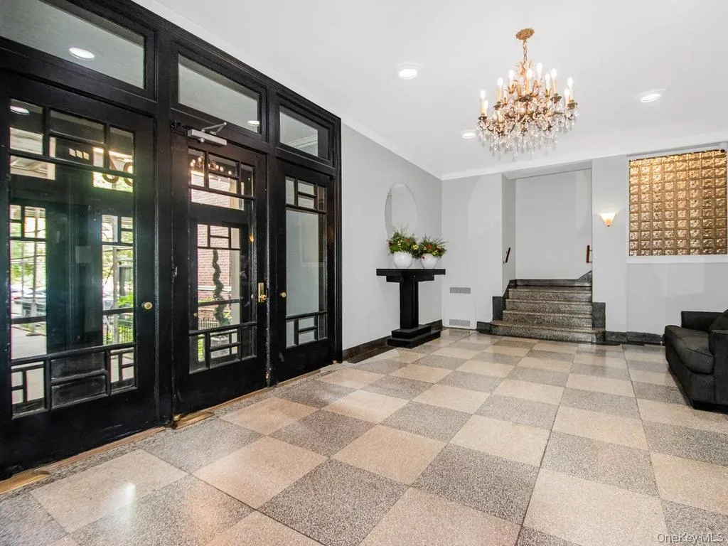 306 Mosholu Parkway, New York, NY, 1 Bedroom Bedrooms, 5 Rooms Rooms,1 BathroomBathrooms,Residential,For Rent,Mosholu,0,1046962 306 Mosholu Parkway, New York, NY, 1 Bedroom Bedrooms, 5 Rooms Rooms,1 BathroomBathrooms,Residential,For Rent,Mosholu,0,1046962