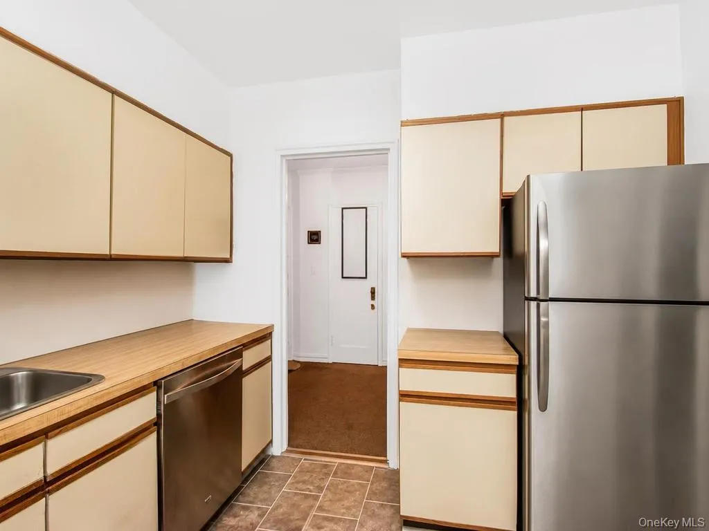 306 Mosholu Parkway, New York, NY, 1 Bedroom Bedrooms, 5 Rooms Rooms,1 BathroomBathrooms,Residential,For Rent,Mosholu,0,1046962 306 Mosholu Parkway, New York, NY, 1 Bedroom Bedrooms, 5 Rooms Rooms,1 BathroomBathrooms,Residential,For Rent,Mosholu,0,1046962