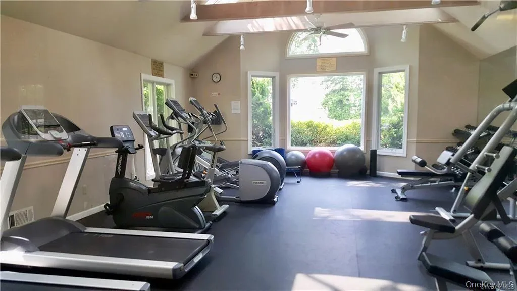 22 Berrybush Lane, Greenburgh, NY, 2 Bedrooms Bedrooms, 5 Rooms Rooms,3 BathroomsBathrooms,Residential,For Rent,Berrybush,0,1046963 22 Berrybush Lane, Greenburgh, NY, 2 Bedrooms Bedrooms, 5 Rooms Rooms,3 BathroomsBathrooms,Residential,For Rent,Berrybush,0,1046963