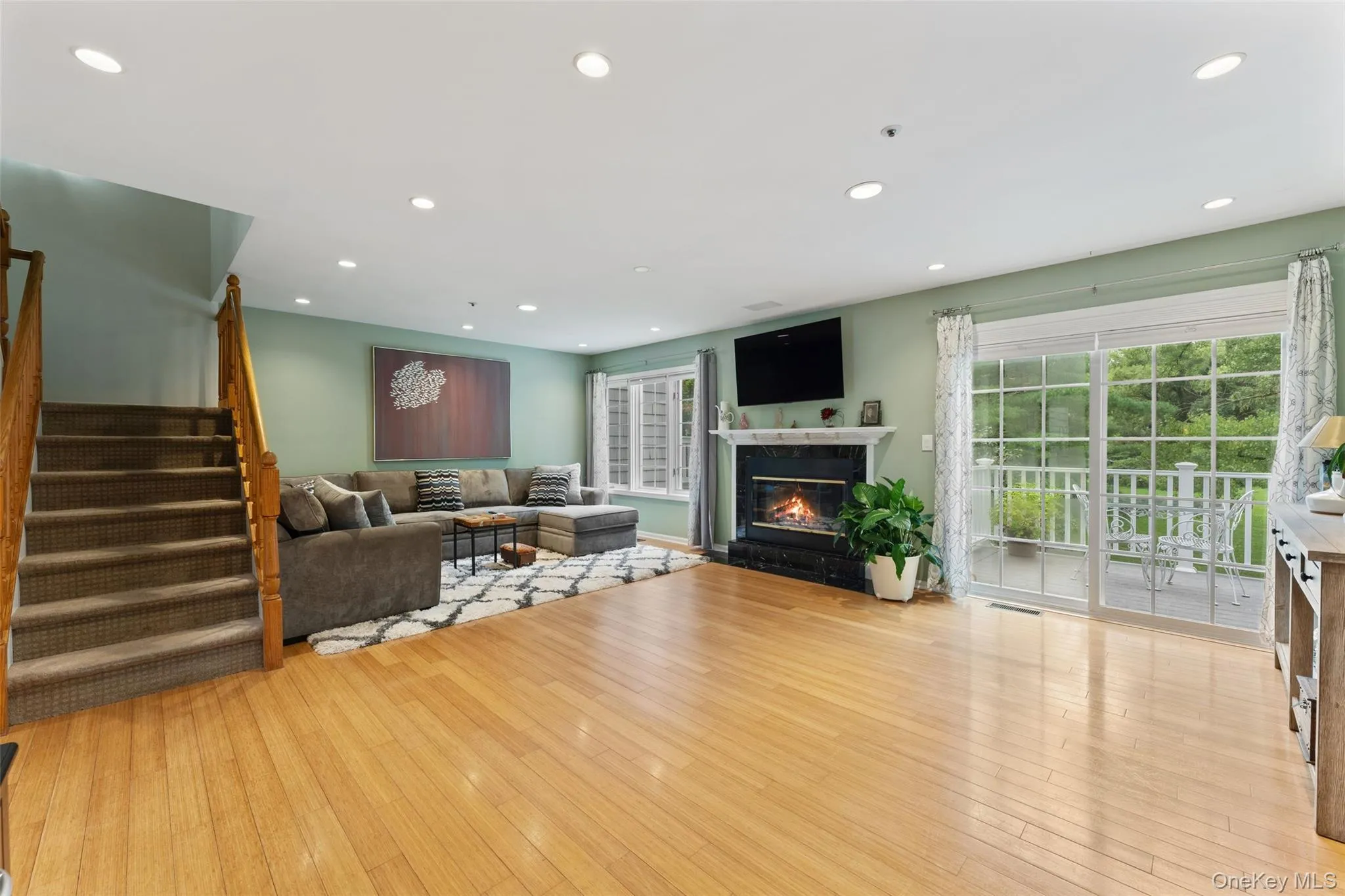 22 Berrybush Lane, Greenburgh, NY, 2 Bedrooms Bedrooms, 5 Rooms Rooms,3 BathroomsBathrooms,Residential,For Rent,Berrybush,0,1046963 22 Berrybush Lane, Greenburgh, NY, 2 Bedrooms Bedrooms, 5 Rooms Rooms,3 BathroomsBathrooms,Residential,For Rent,Berrybush,0,1046963