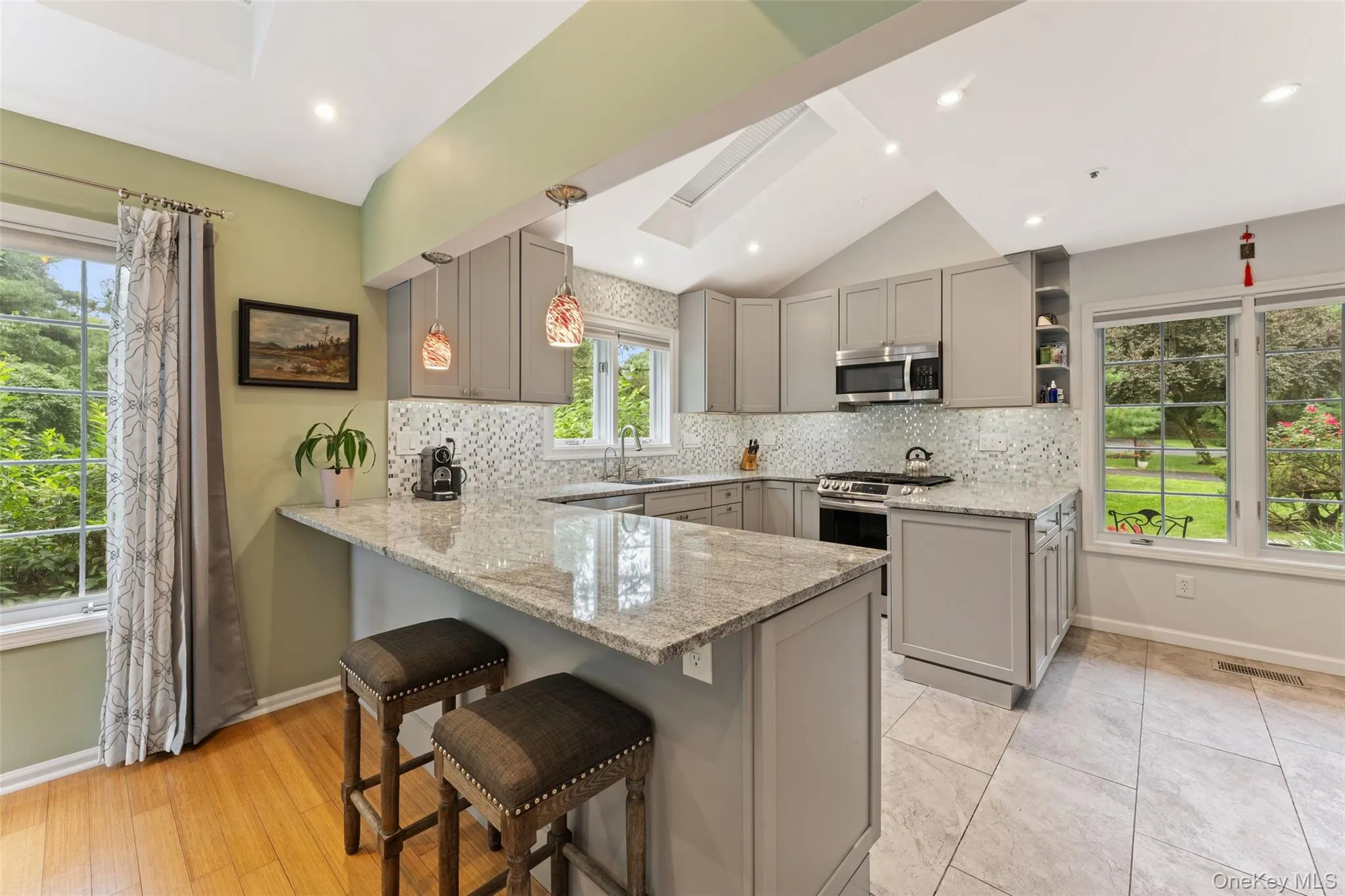 22 Berrybush Lane, Greenburgh, NY, 2 Bedrooms Bedrooms, 5 Rooms Rooms,3 BathroomsBathrooms,Residential,For Rent,Berrybush,0,1046963 22 Berrybush Lane, Greenburgh, NY, 2 Bedrooms Bedrooms, 5 Rooms Rooms,3 BathroomsBathrooms,Residential,For Rent,Berrybush,0,1046963