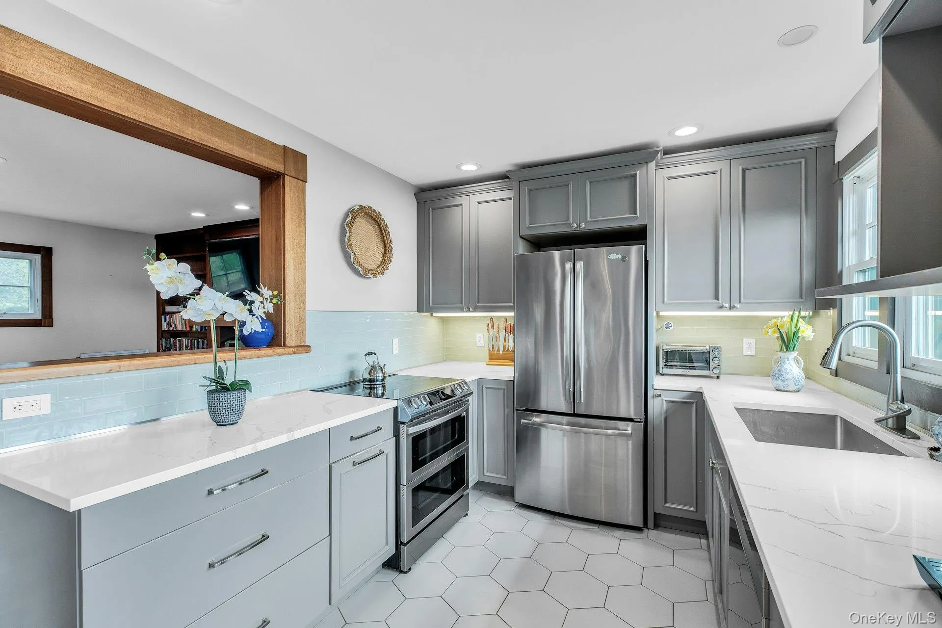 310 Montauk Highway, Southampton, NY, 3 Bedrooms Bedrooms, 6 Rooms Rooms,2 BathroomsBathrooms,Residential Lease,For Rent,Montauk,0,1046967 310 Montauk Highway, Southampton, NY, 3 Bedrooms Bedrooms, 6 Rooms Rooms,2 BathroomsBathrooms,Residential Lease,For Rent,Montauk,0,1046967
