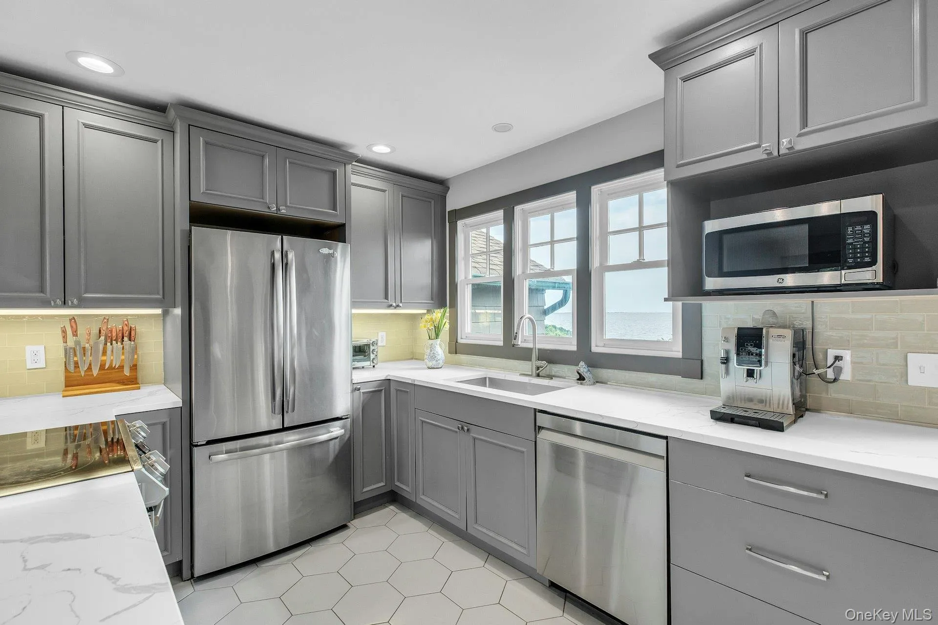 310 Montauk Highway, Southampton, NY, 3 Bedrooms Bedrooms, 6 Rooms Rooms,2 BathroomsBathrooms,Residential Lease,For Rent,Montauk,0,1046967 310 Montauk Highway, Southampton, NY, 3 Bedrooms Bedrooms, 6 Rooms Rooms,2 BathroomsBathrooms,Residential Lease,For Rent,Montauk,0,1046967