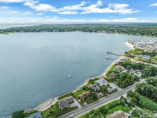 310 E Montauk Highway, Southampton, New York 11946
